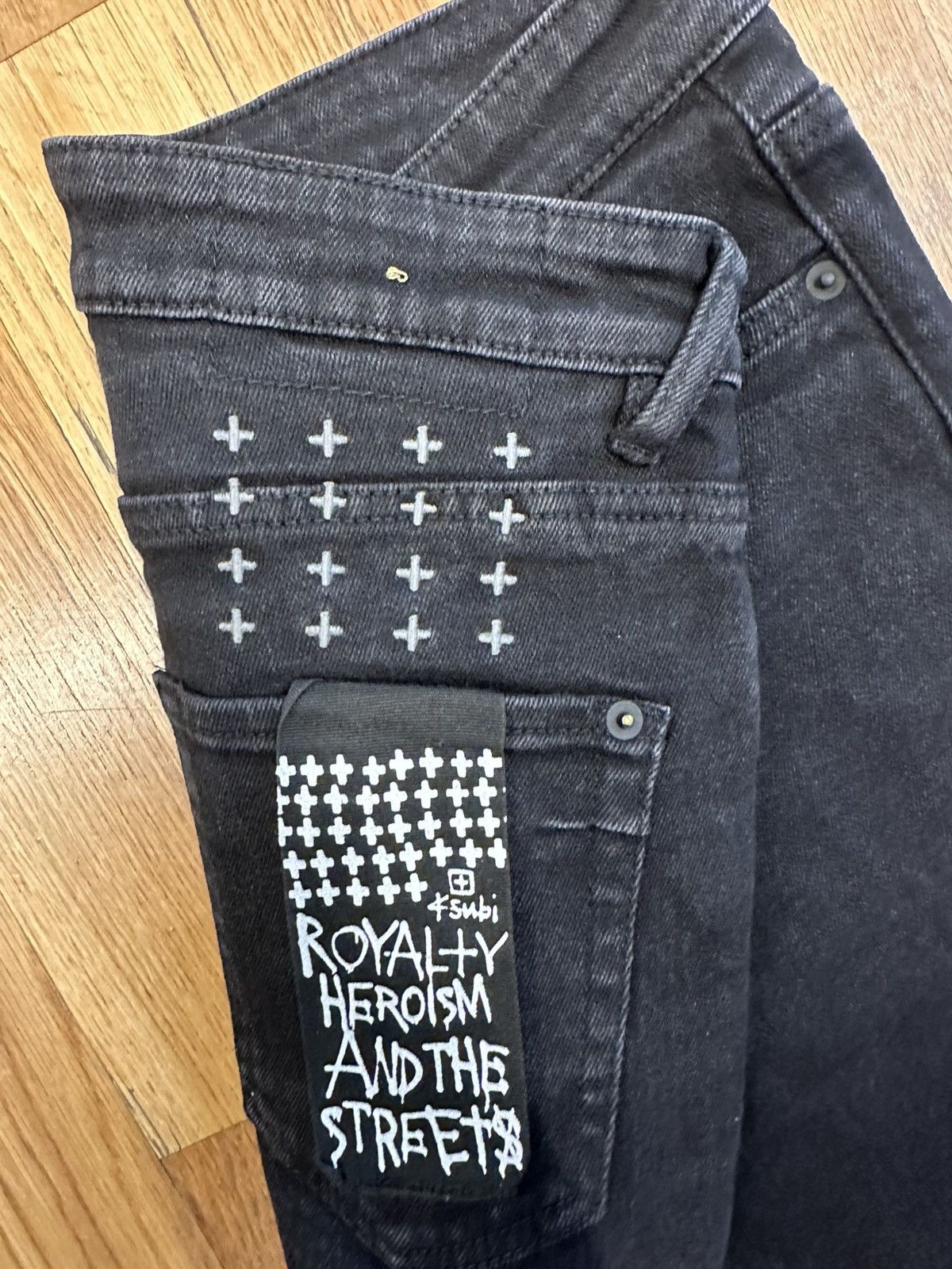 Ksubi Ksubi Knee Rip Plain Black Denim Jeans Size 30 Size US 30 / EU 46 - 4 Thumbnail