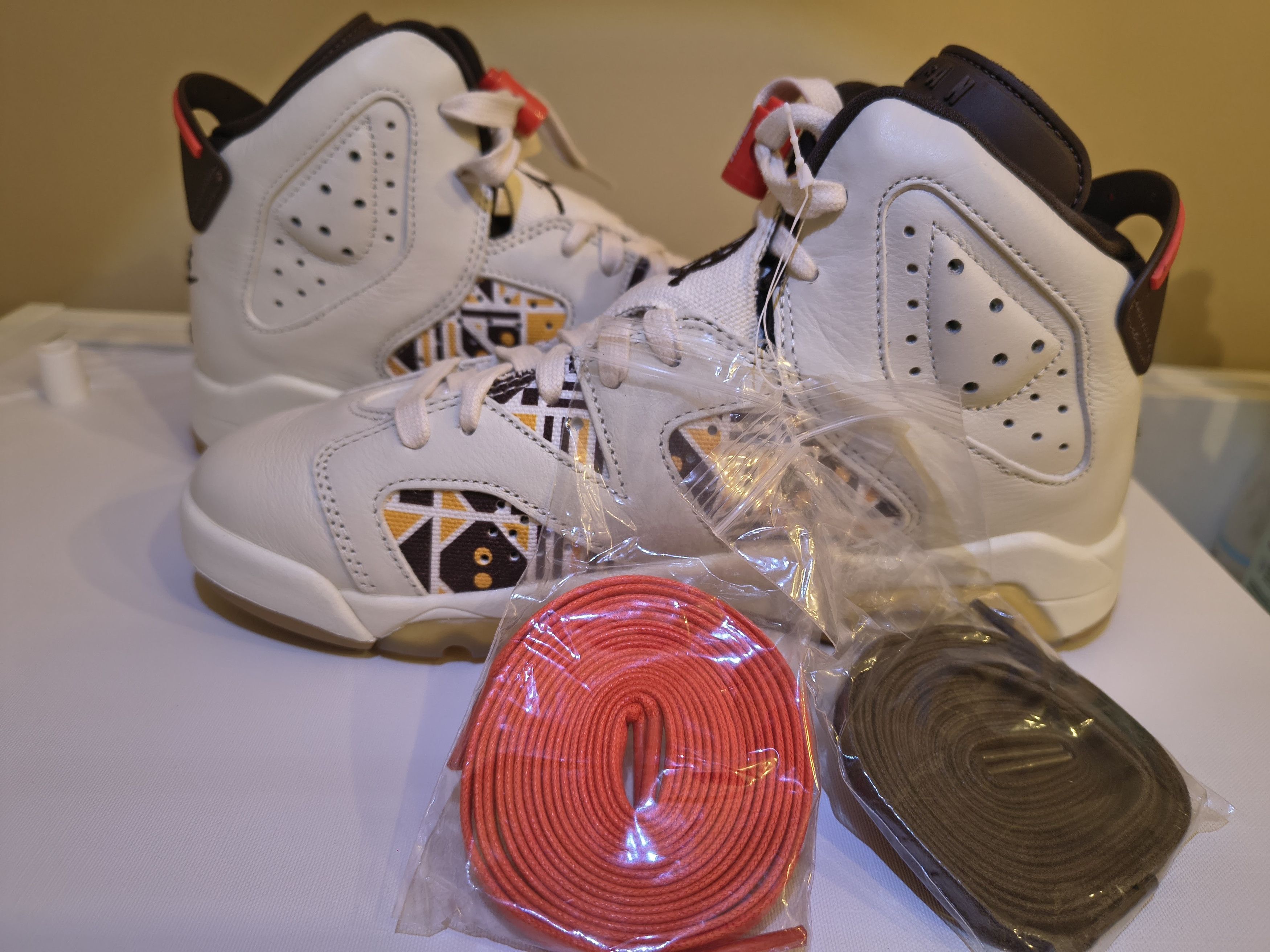 Nike Air Jordan 6 Retro GS "Quai 54" - Sail/Gum BRAND NEW No Box Size US 6 / EU 39 - 5 Thumbnail