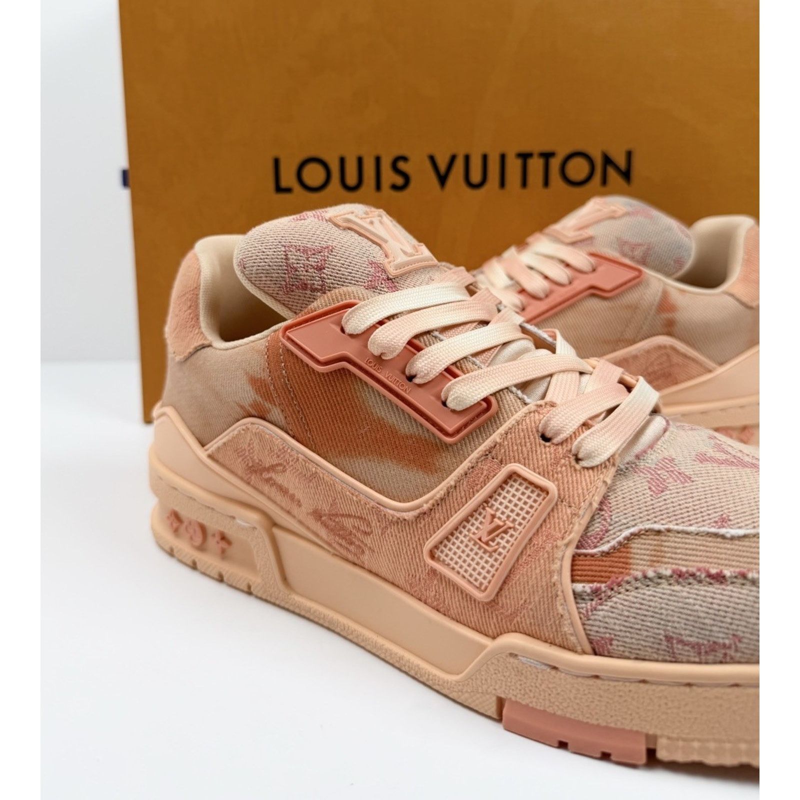 Louis Vuitton Size 6.5LV/7.5US - Louis Vuitton Denim Trainers WORN 1X! Size US 7.5 / EU 40-41 - 3 Thumbnail
