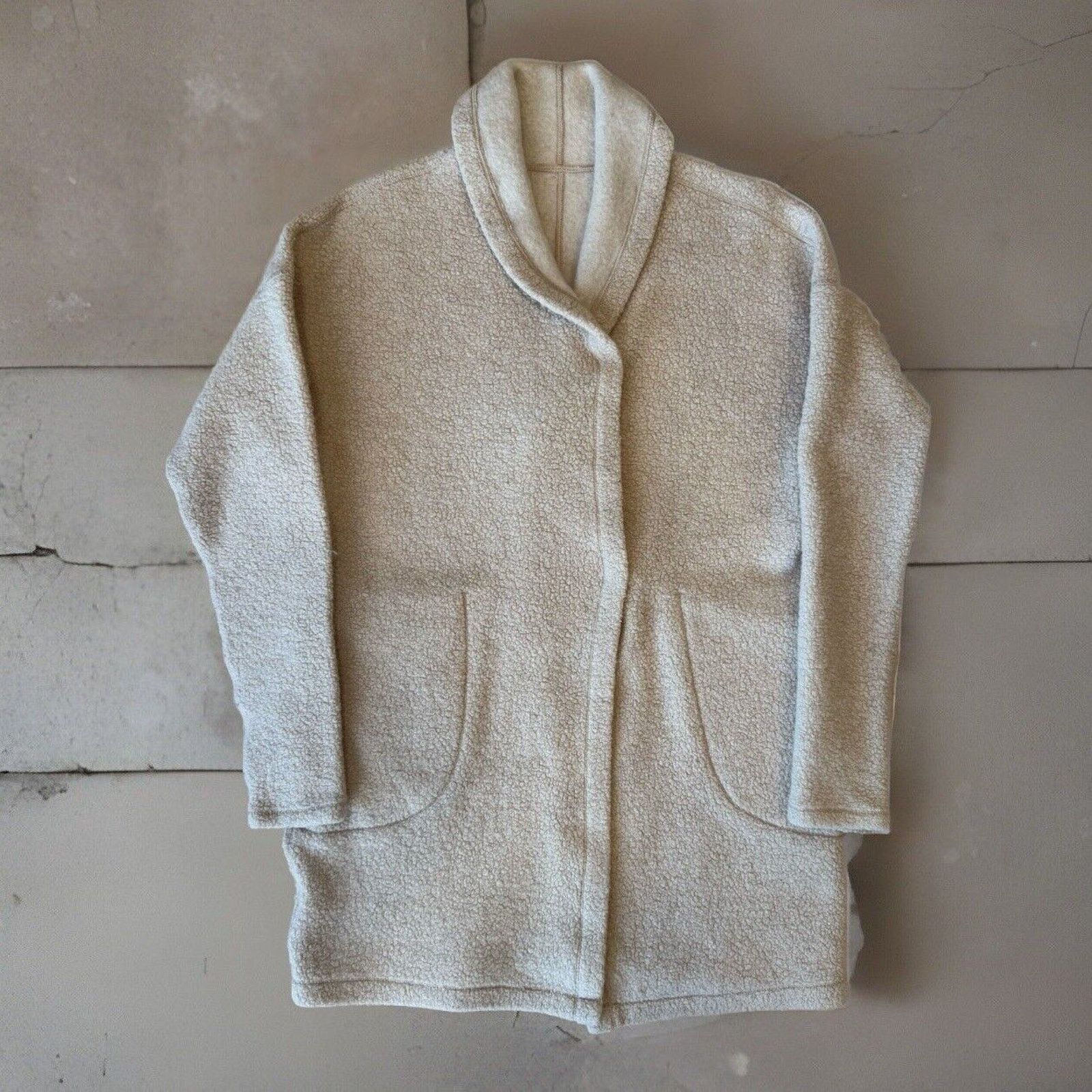 Lululemon Lululemon Sincerely Sherpa Wrap Women's S Beige Open Sweater Size S / US 4 / IT 40 - 1 Thumbnail