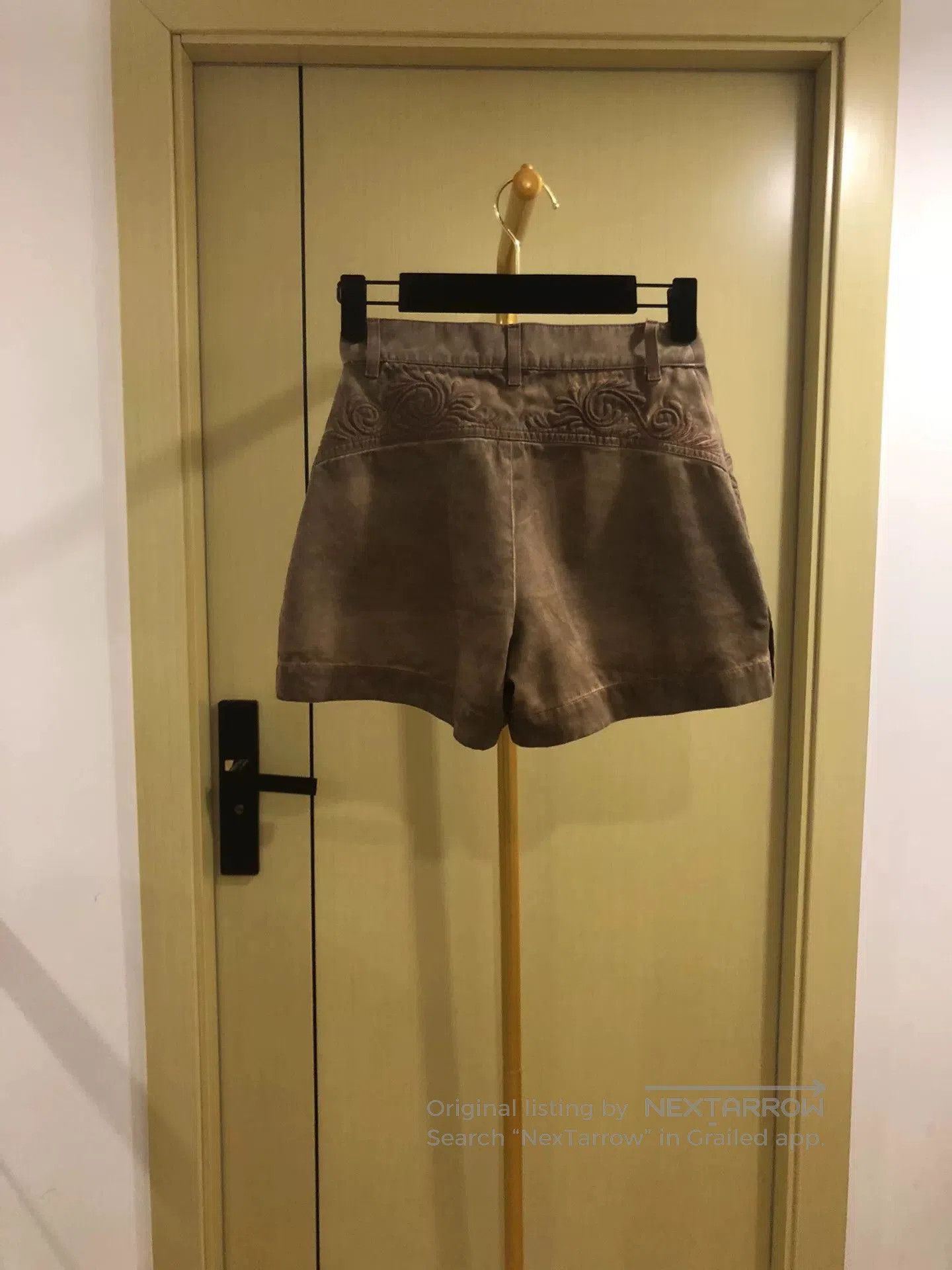 Chanel Chanel Embroidered Court Style Shorts. Size 37" - 3 Thumbnail