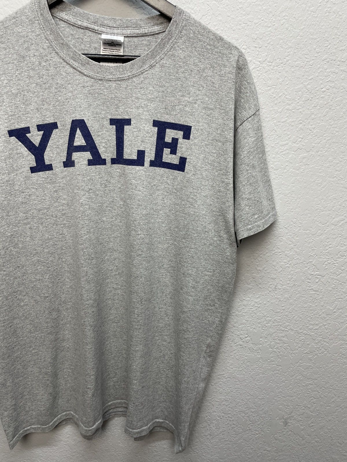 Nike Vintage y2k YALE University 00,s Tee College T-shirt Size US L / EU 52-54 / 3 - 3 Thumbnail
