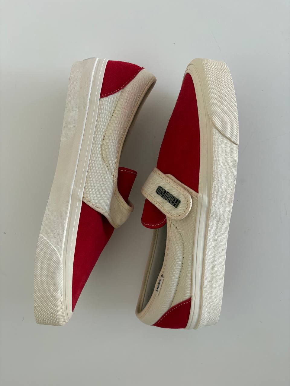 Fear of God × Vans 1of3 Unreleased Fear Of God X Vans Slip-on White Red sample Size US 9 / EU 42 - 4 Thumbnail
