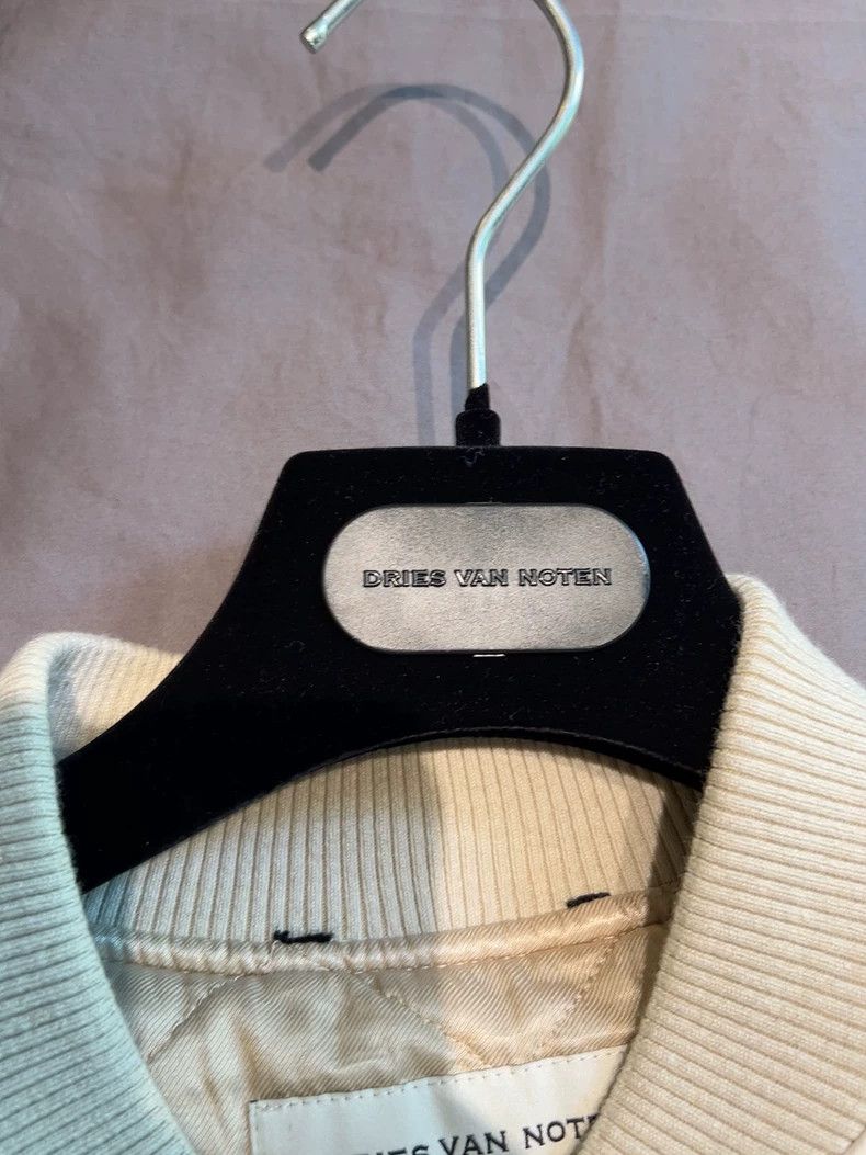 Dries Van Noten Dries van noten White pleat bomber 2502-Nextarrow Size US M / EU 48-50 / 2 - 8 Thumbnail