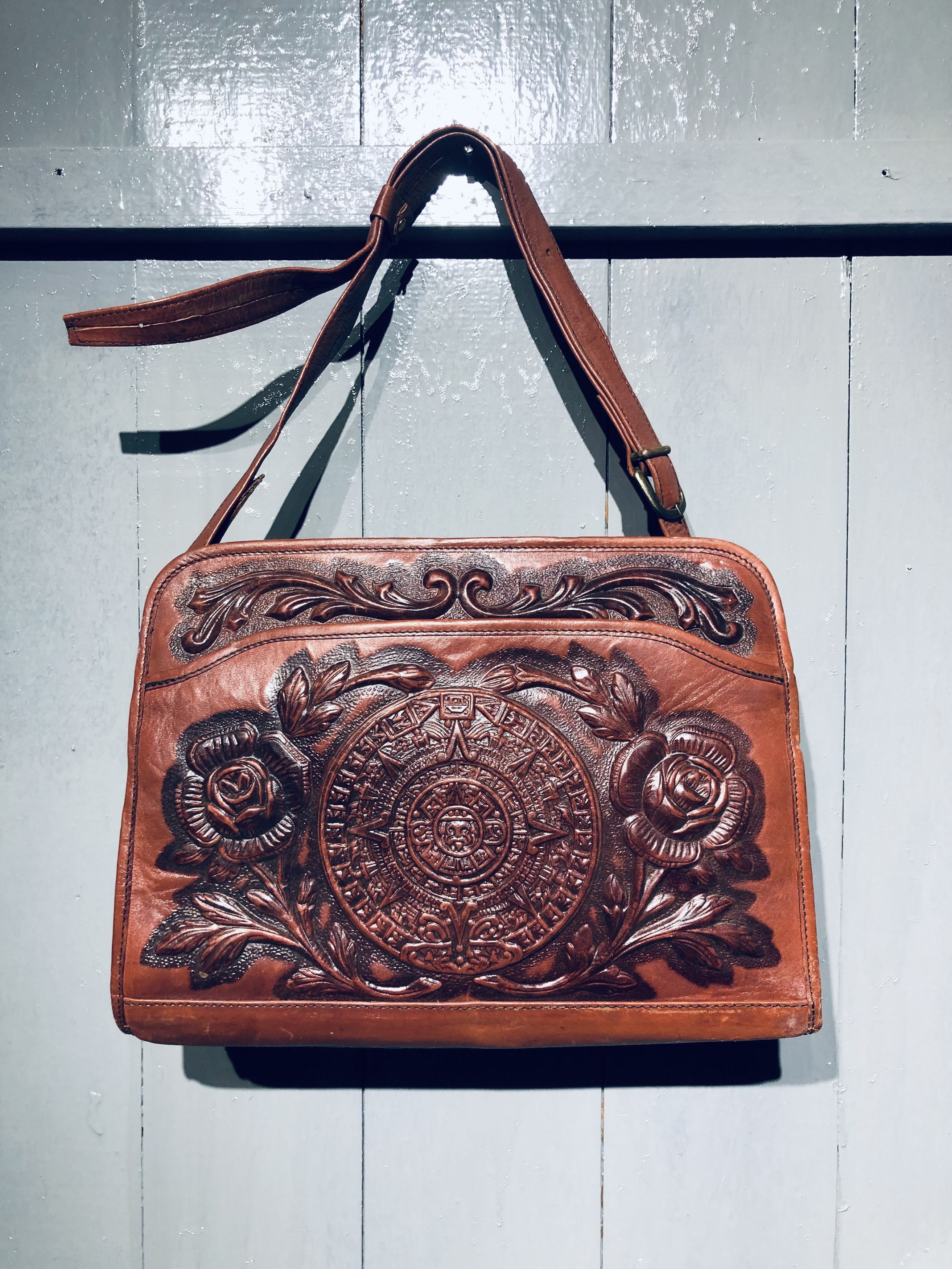Leather × Vintage Vintage ‼️Mount-Abur Brown Carved Leather Shoulder Bag Size ONE SIZE - 14 Thumbnail