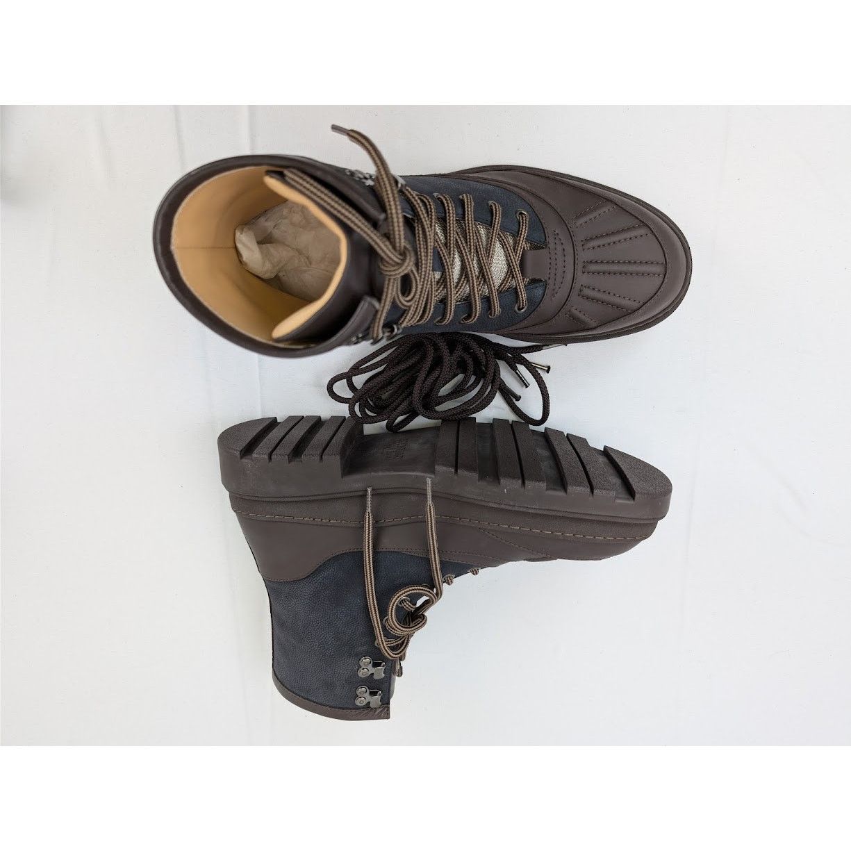 o1rshd1 Boots in Black/Brown