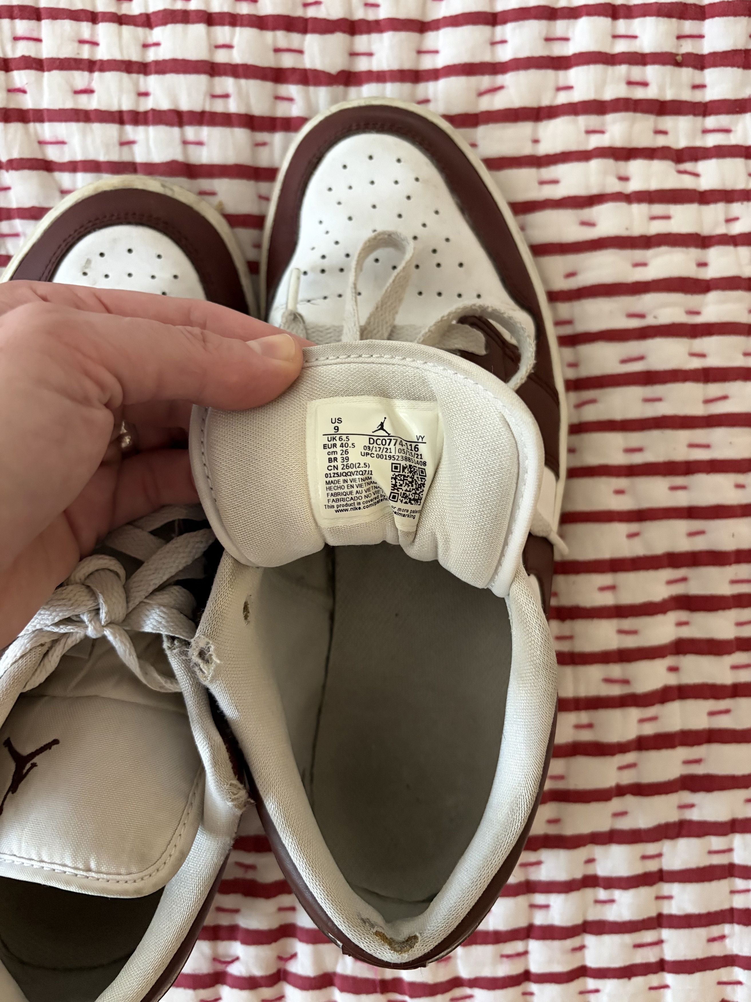 Nike Air Jordan 1 Low 'Bronze Eclipse' Size US 9 / IT 39 - 7 Thumbnail