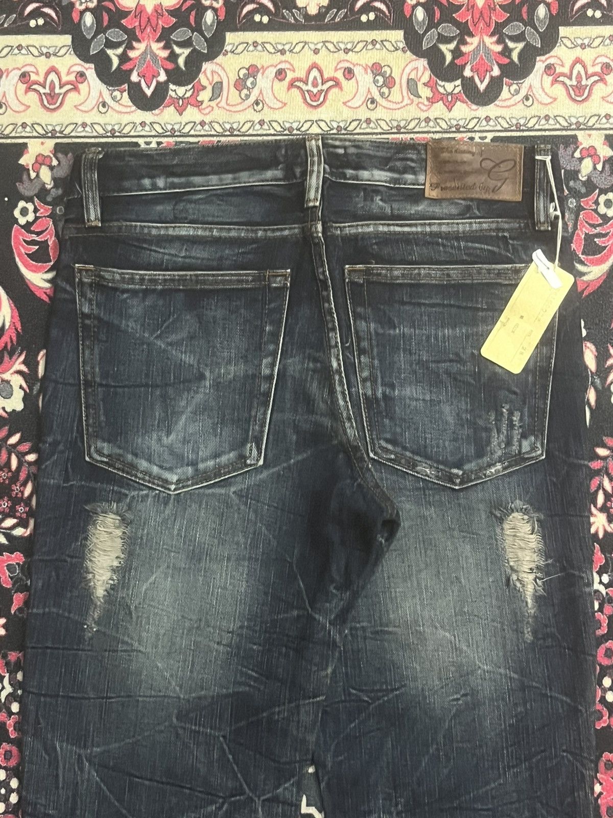 If Six Was Nine (BNWT) Japan Goa Dark Washed Cracked Distressed Flare Jeans Size US 30 / EU 46 - 6 Thumbnail