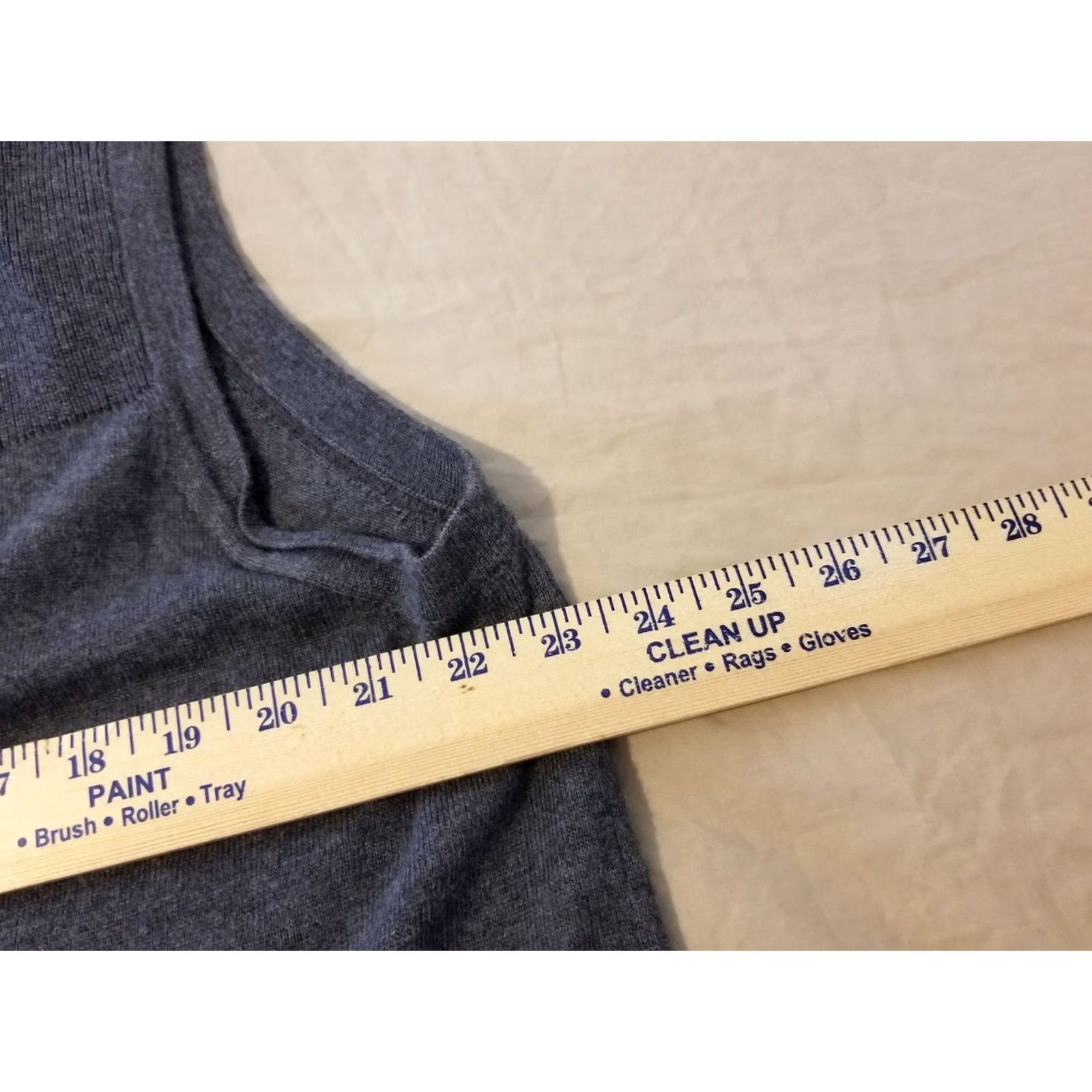Faconnable Mens Faconnable Wool Vest 2XL Gray Vest Mens Wool Solid Button Casual 2XL Overall Warmth Winter Fall Spring Clothing Size US XXL / EU 58 / 5 - 3 Thumbnail