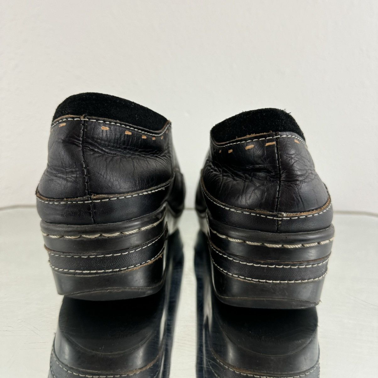 Other Spring Step Brown Black Tooled Leather Burbank Floral Clogs Size US 9 / IT 39 - 5 Thumbnail