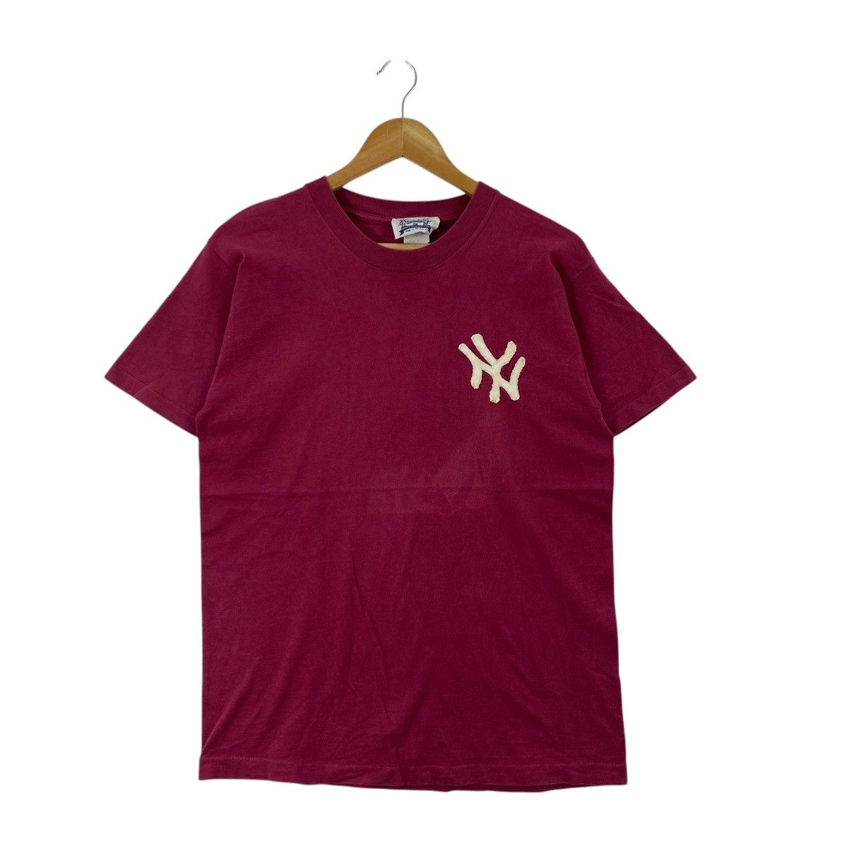 Vintage Vtg 90s NY Yankees T-Shirt American Pastimes Maroon USA Size US M / EU 48-50 / 2 - 1 Thumbnail