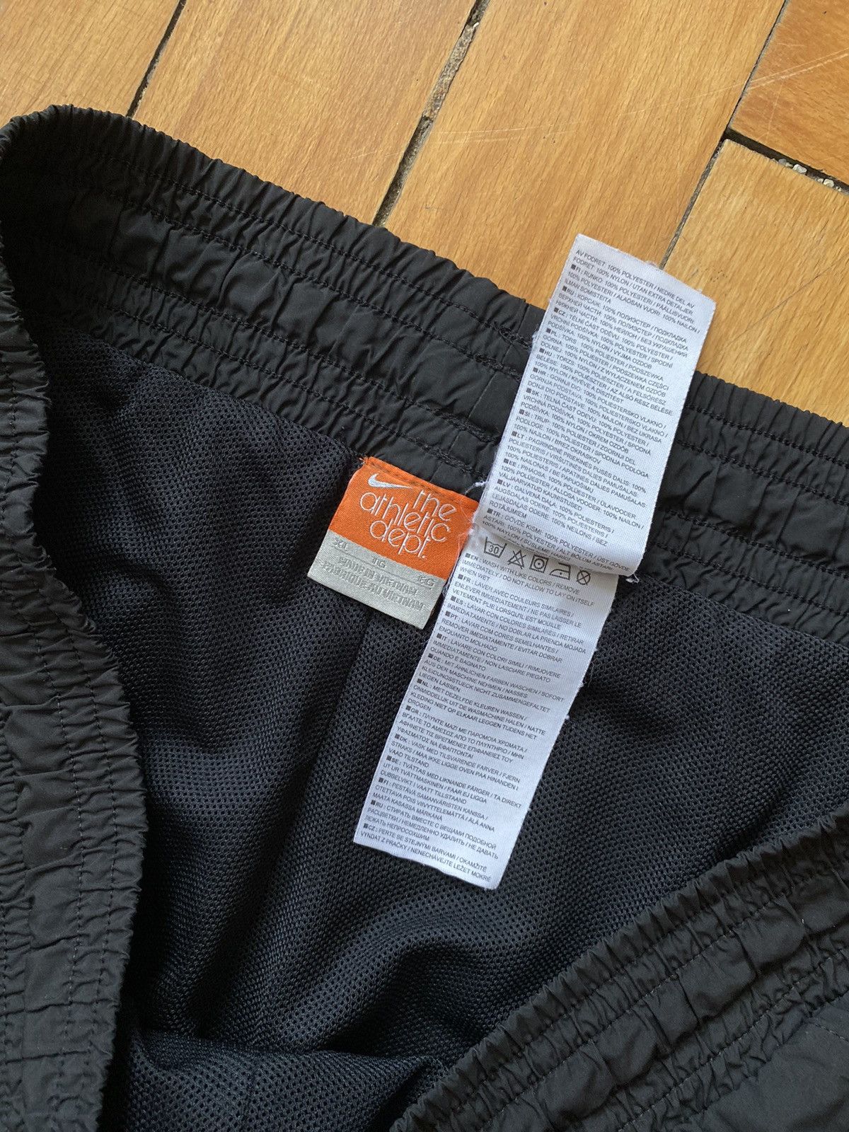 Nike Nike Vintage Nylon Pants Woven Sweatpants Baggy Japanese Y2K Size US 34 / EU 50 - 6 Thumbnail