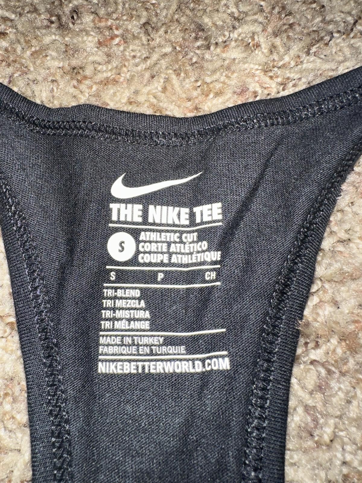 Nike Nike Yoga Layer Tank Black/Dark Smoke Grey Sample Size S / US 4 / IT 40 - 2 Thumbnail