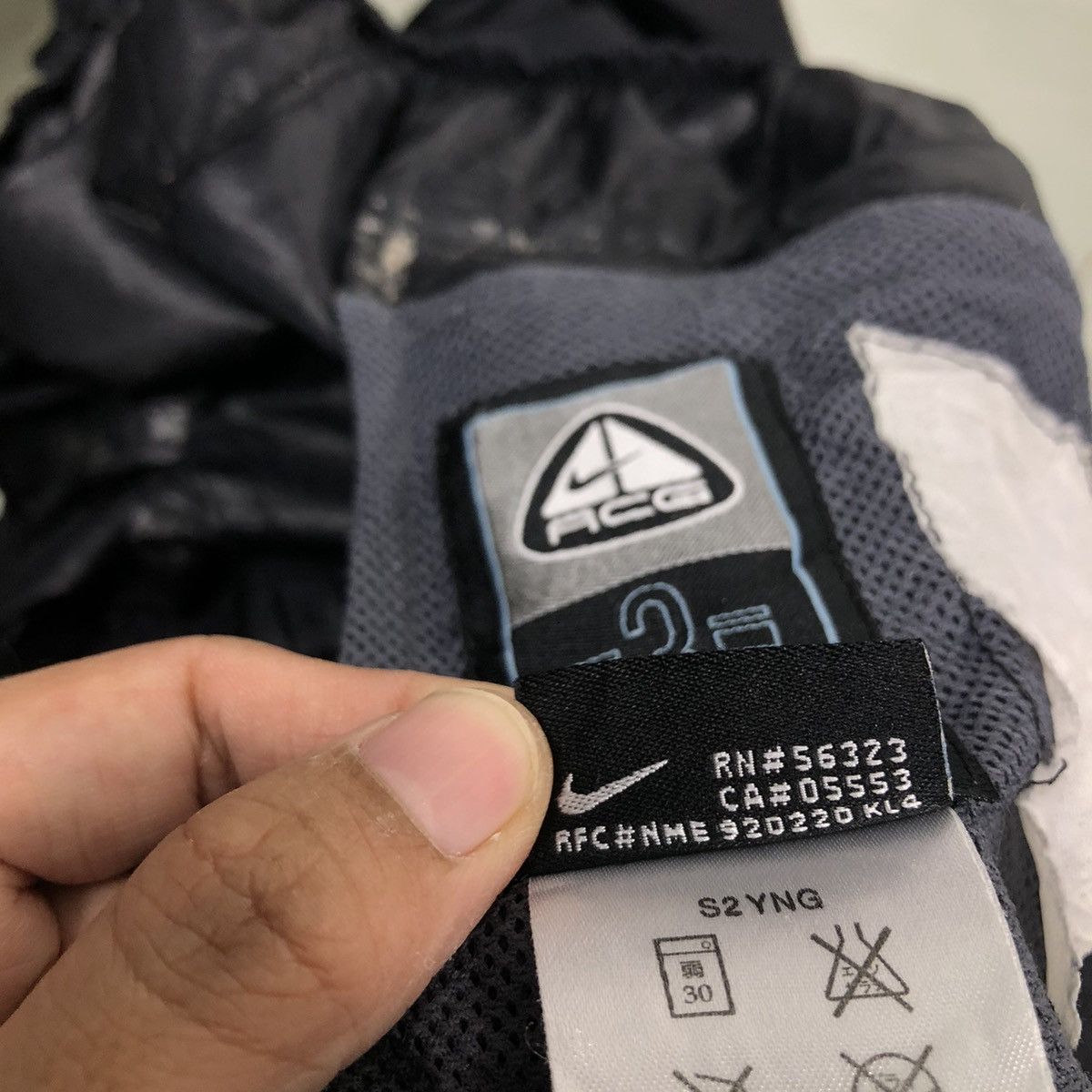 Nike ACG 🔥Vintage Nylon Cargo Trousers Nike ACG Rich Black Size US 30 / EU 46 - 14 Thumbnail