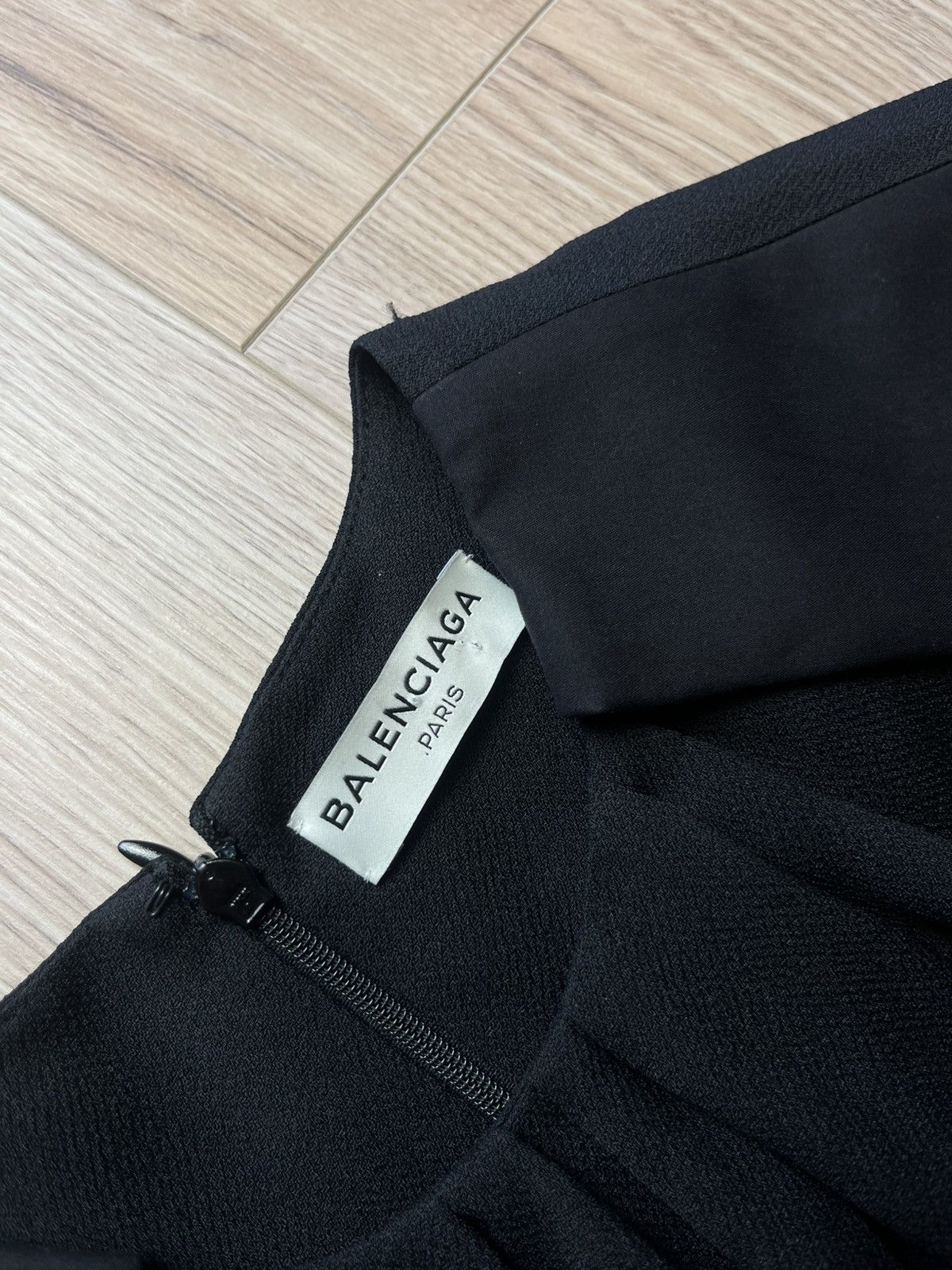 Balenciaga Balenciaga Black Sleeveless Blouse - Size 38 (EU) - New Size S / US 4 / IT 40 - 6 Thumbnail