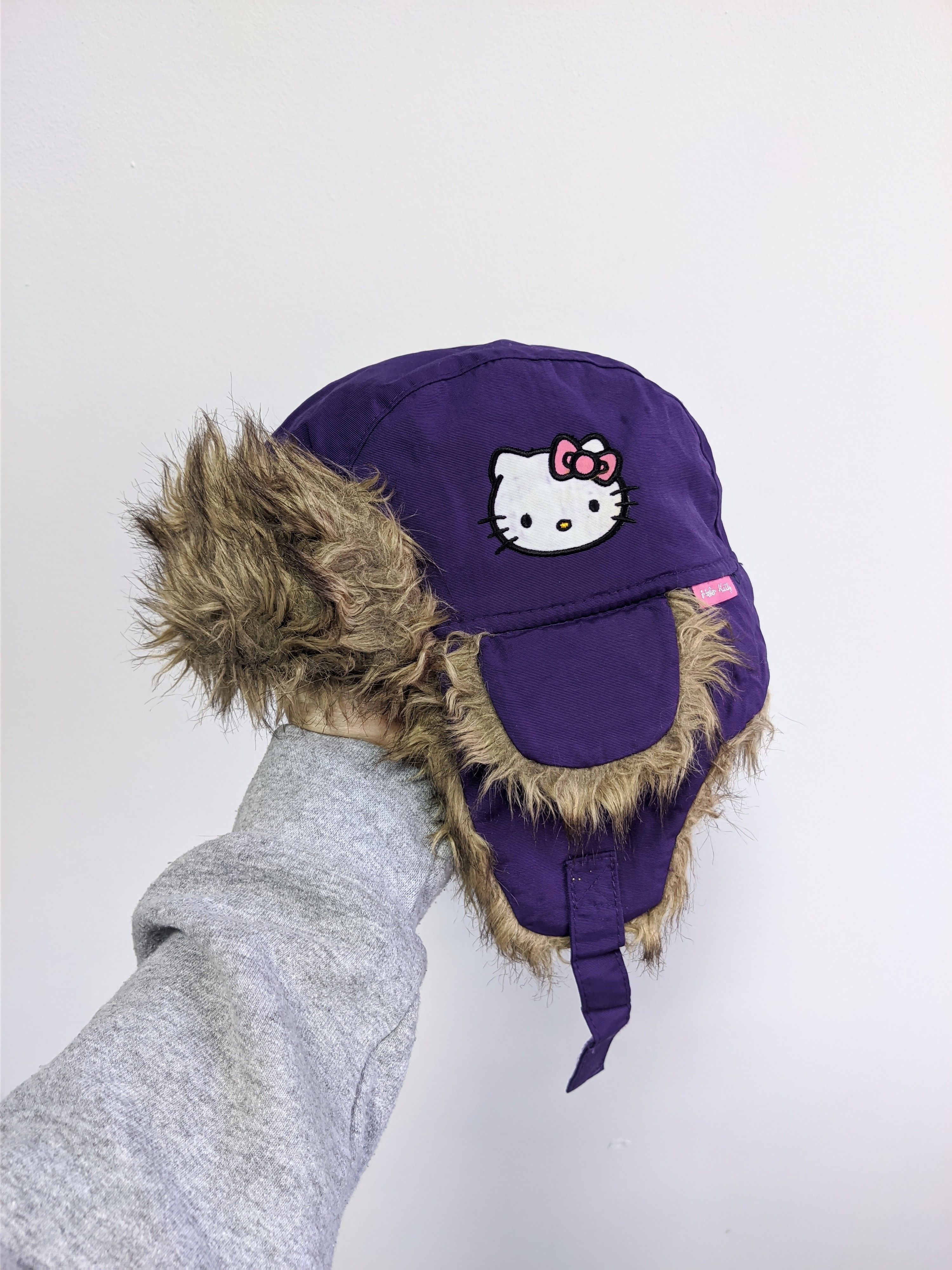 Vintage Hello Kitty y2k fur hat mohair fuzzy big logo Size ONE SIZE - 2 Thumbnail