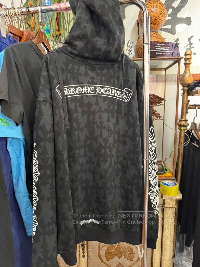 Chrome Hearts CHROME HEARTS Size XXL Black cross hoodie with dark stripes Size US XXL / EU 58 / 5 - 4 Thumbnail