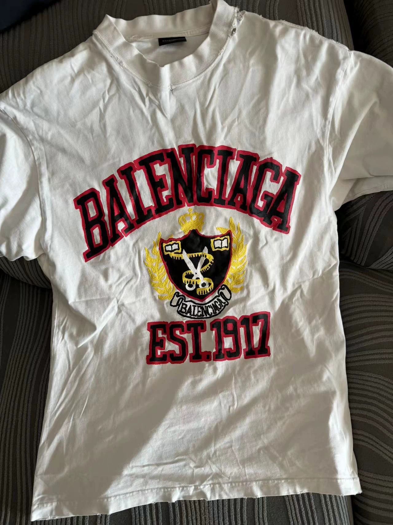 Balenciaga Balenciaga Authentic Short Sleeve Tee Size US XS / EU 42 / 0 - 1 Thumbnail