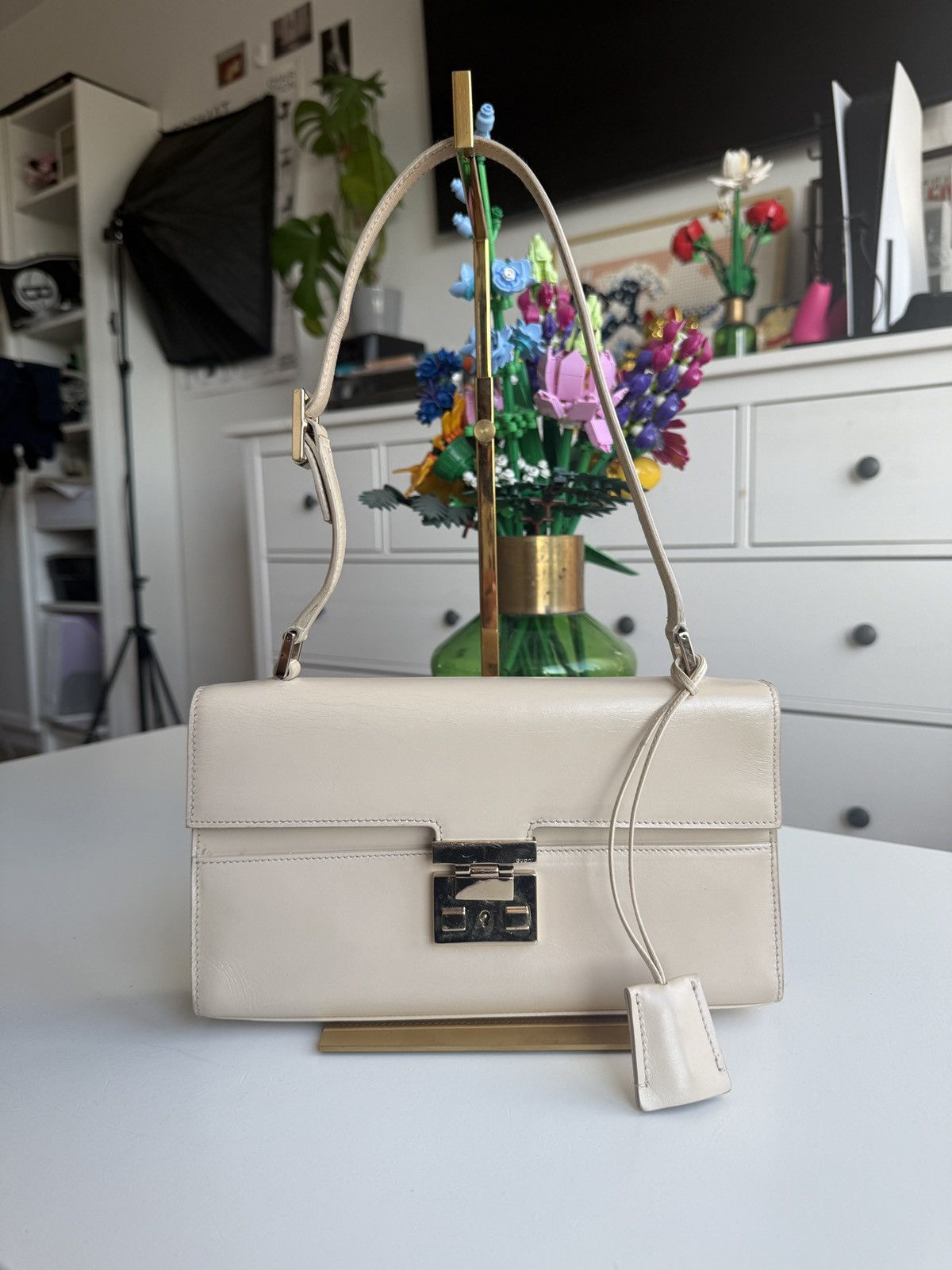 Designer × Gucci Vintage Gucci lady lock leather shoulderbag archive designer Size ONE SIZE - 1 Thumbnail