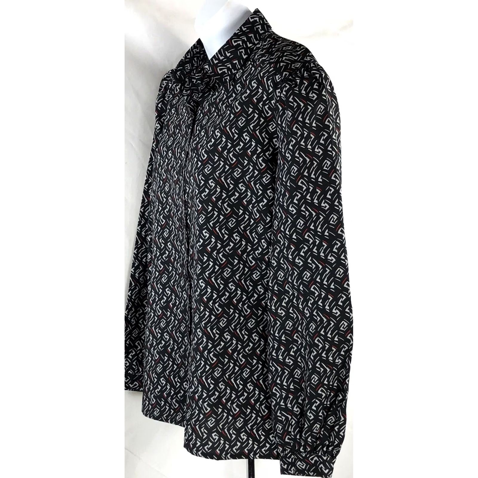 Vintage User: Original Title: Vintage Act III 70s 80s Top XL Blk Gray Geo Artsy Career office secretary ILGWU Size XL / US 12-14 / IT 48-50 - 2 Thumbnail