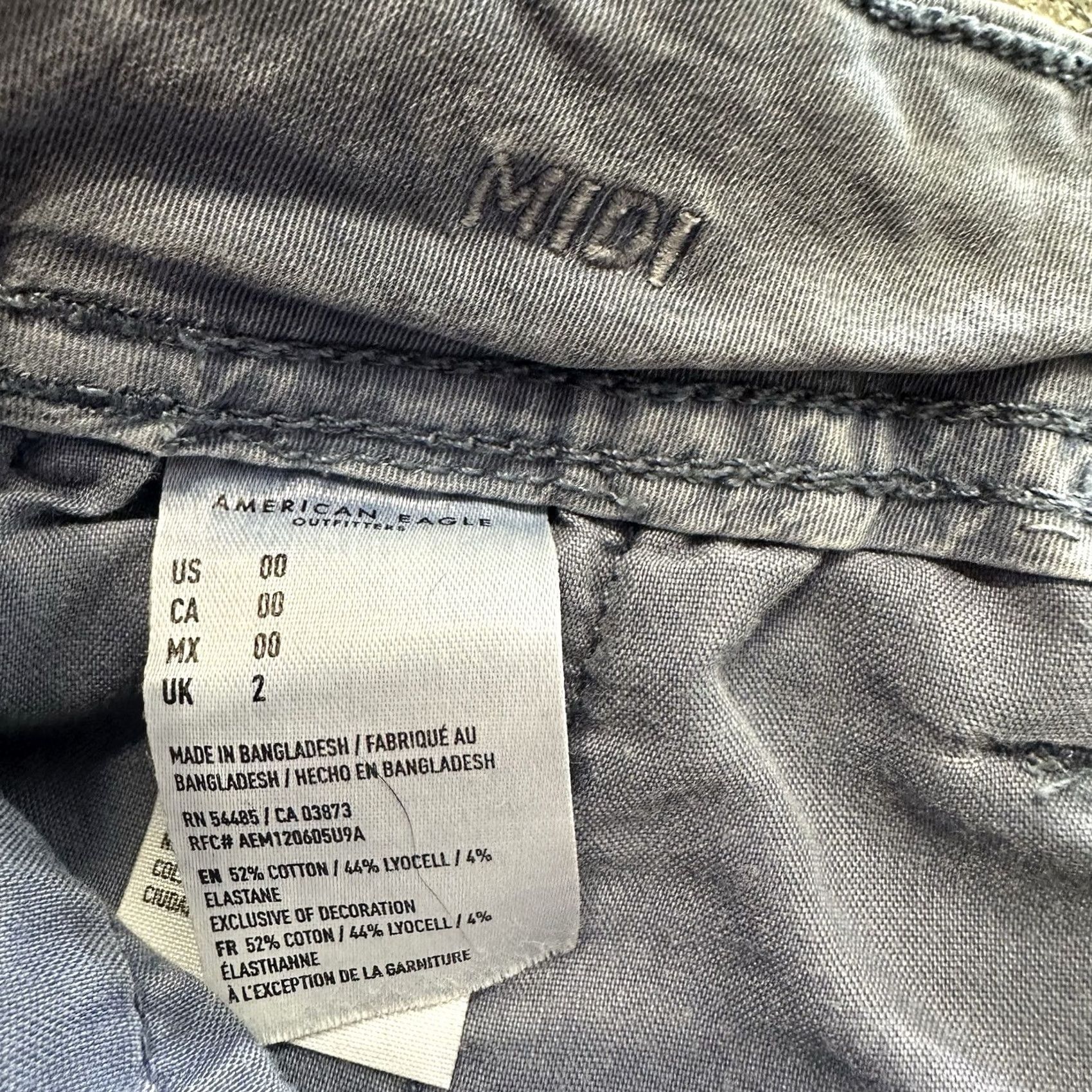 American Eagle Outfitters American Eagle Outfitters Shorts Womens 00 Chino Blue Stretch Knee Length 3oz Pockets Size 28" / US 6 / IT 42 - 3 Thumbnail