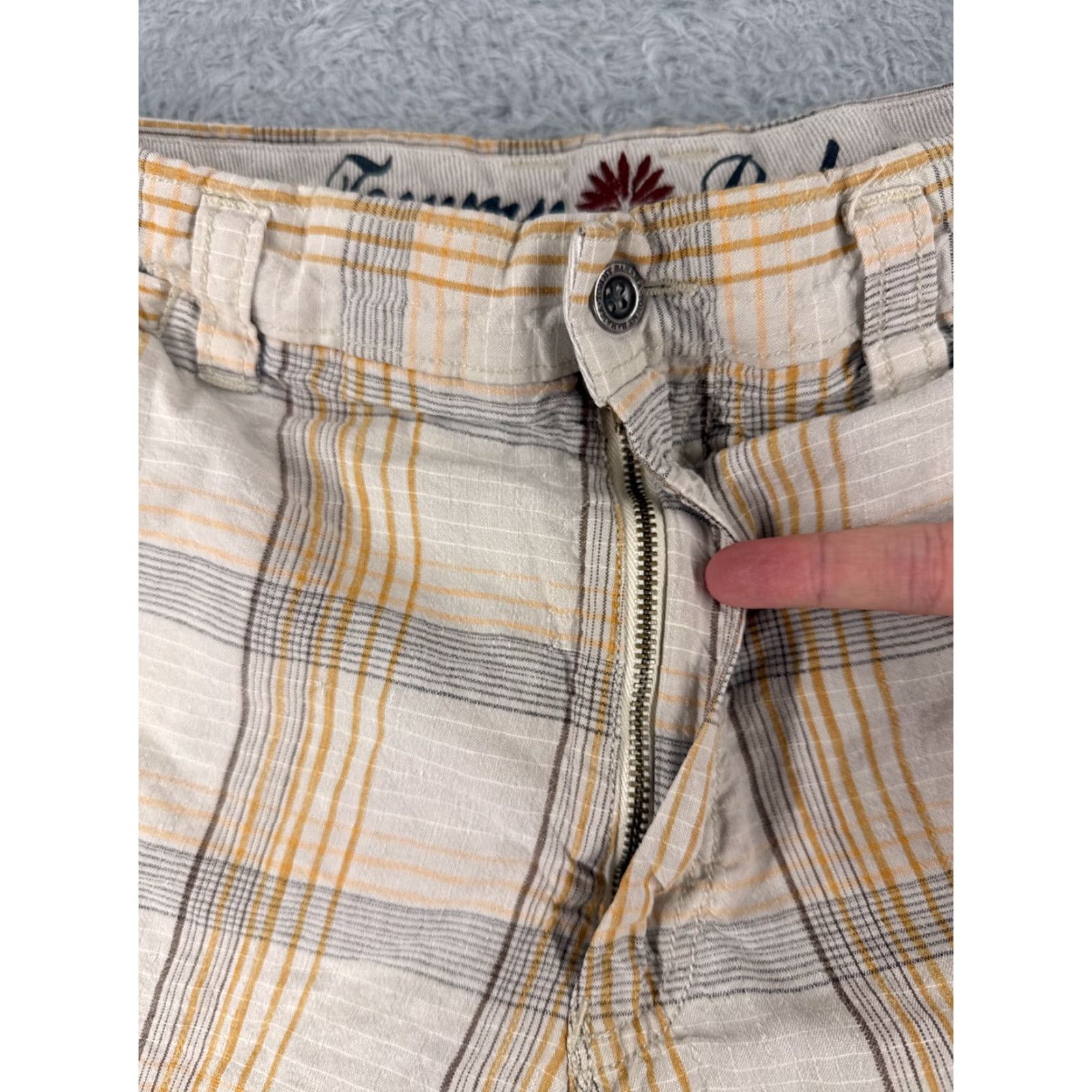 Tommy Bahama Tommy Bahama Shorts Men 33 Beige Plaid Linen Silk Blend Chino Flat Front Golf Size US 33 - 6 Thumbnail