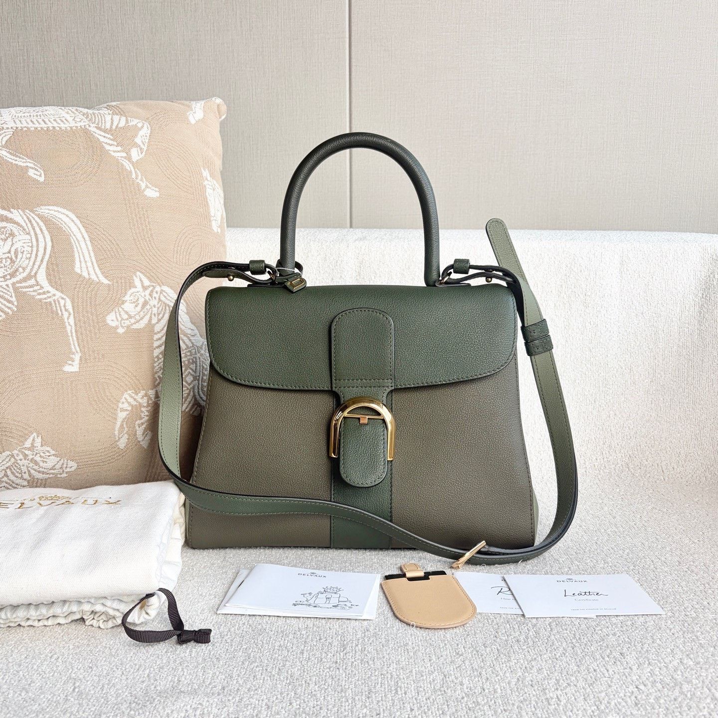 Louis Vuitton Pre-loved Bag Very good condition Size ONE SIZE - 1 Thumbnail