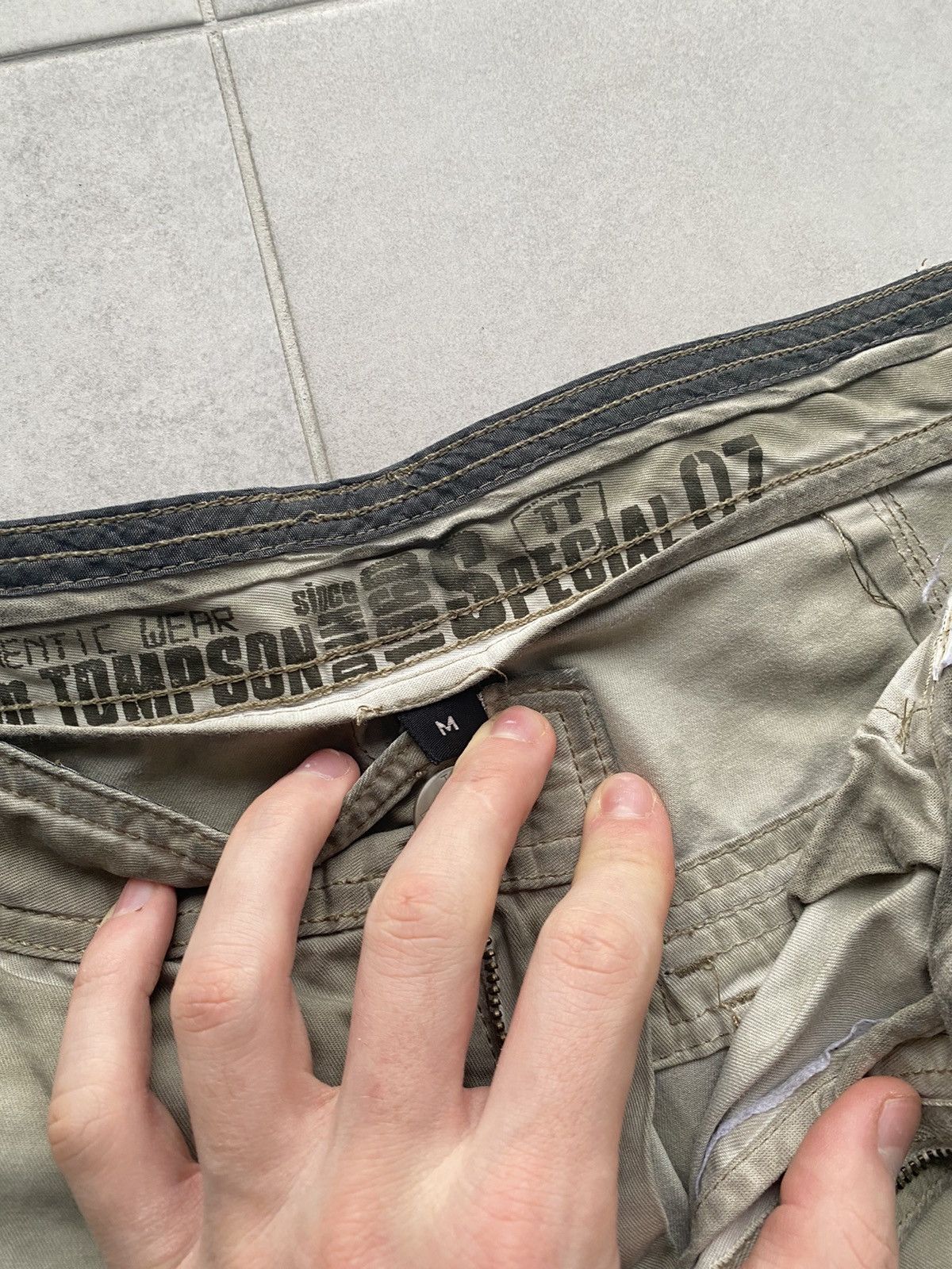 Vintage Vintage Cargo Shorts Faded Size US 32 / EU 48 - 5 Thumbnail