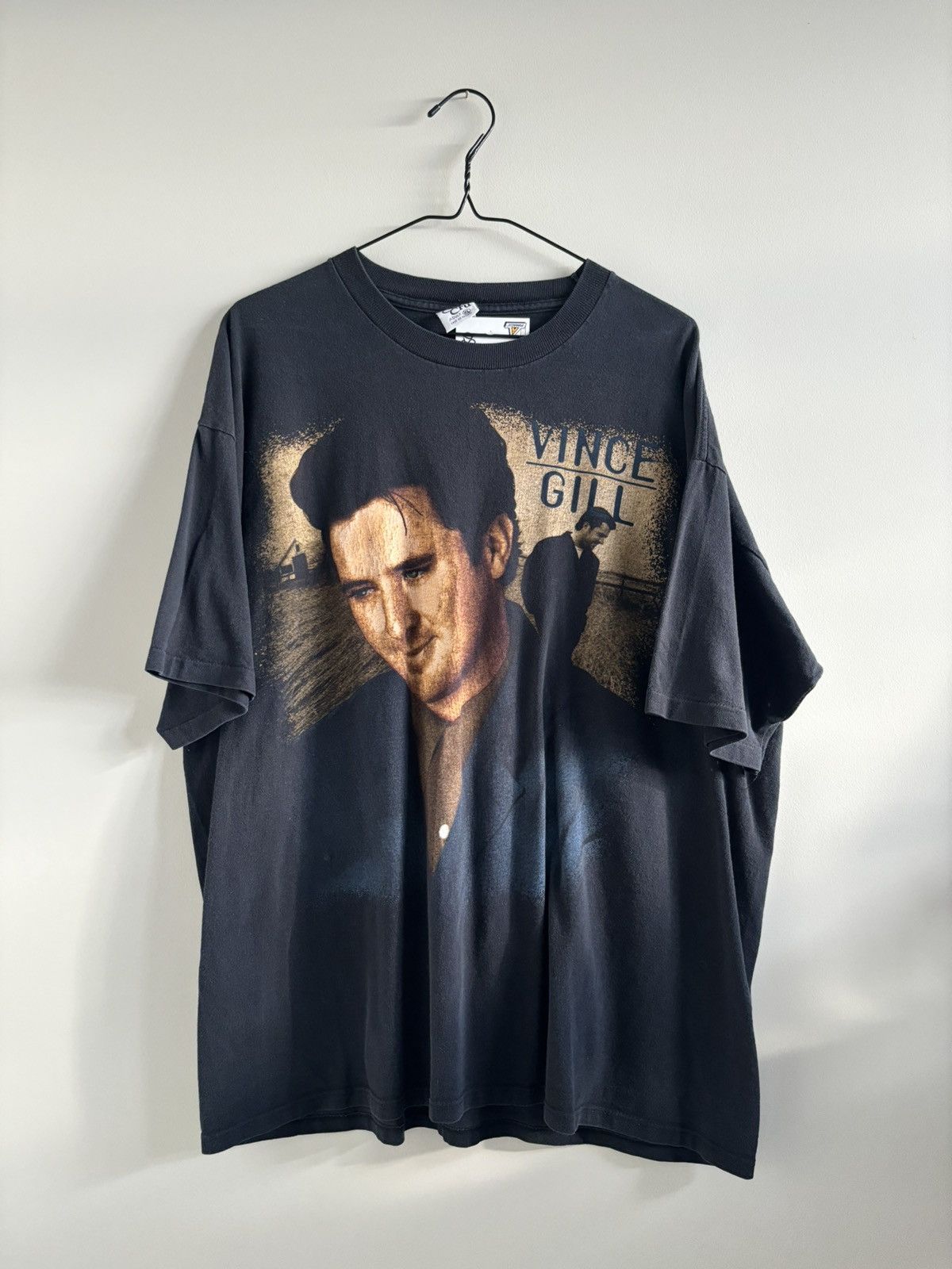 Band Tees Vintage Vince Gill tour tee 90s Size US XL / EU 56 / 4 - 1 Thumbnail