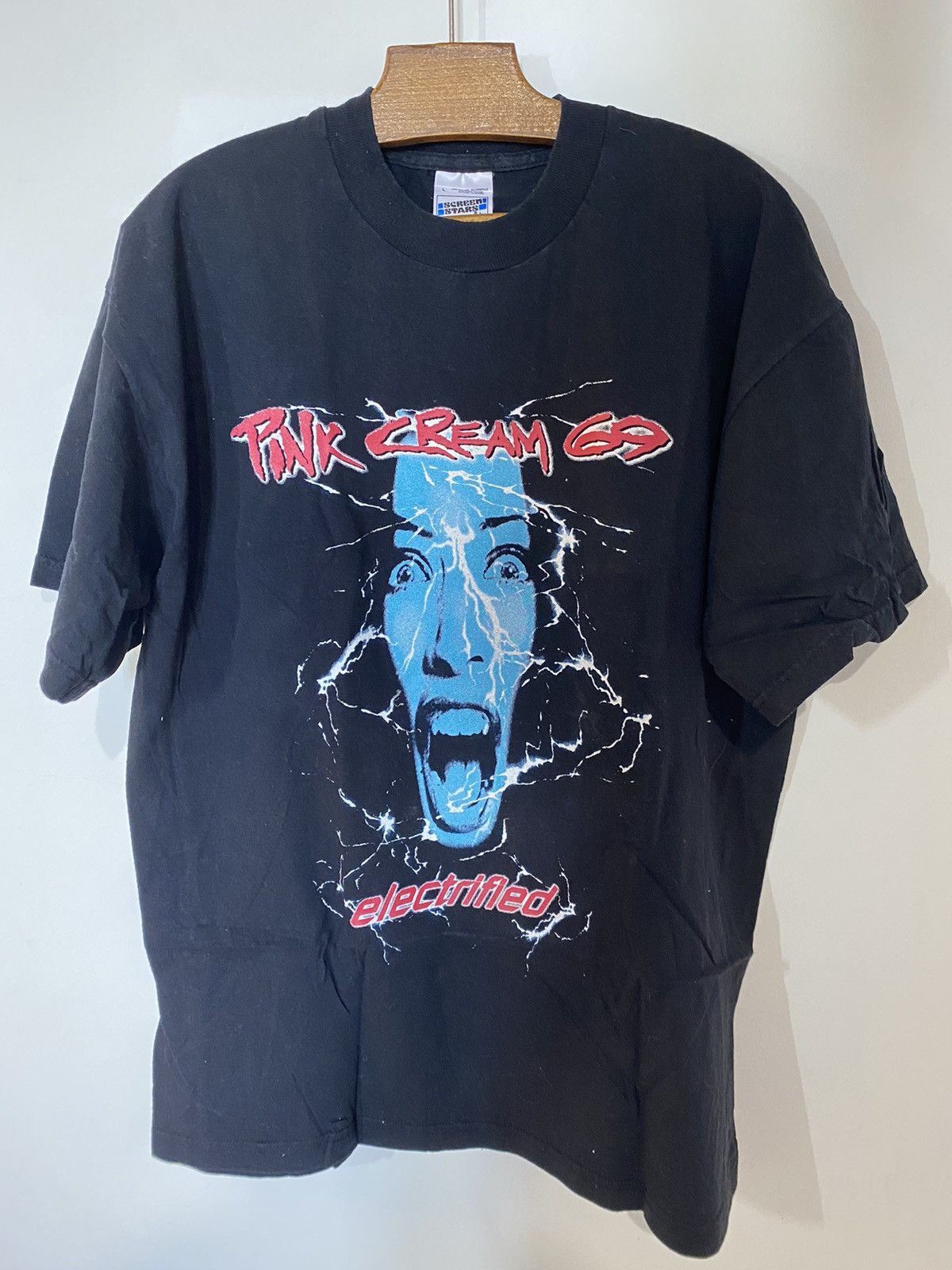 Band Tees Late 90s vintage Pink Cream 69 tour shirt Size US XL / EU 56 / 4 - 1 Thumbnail