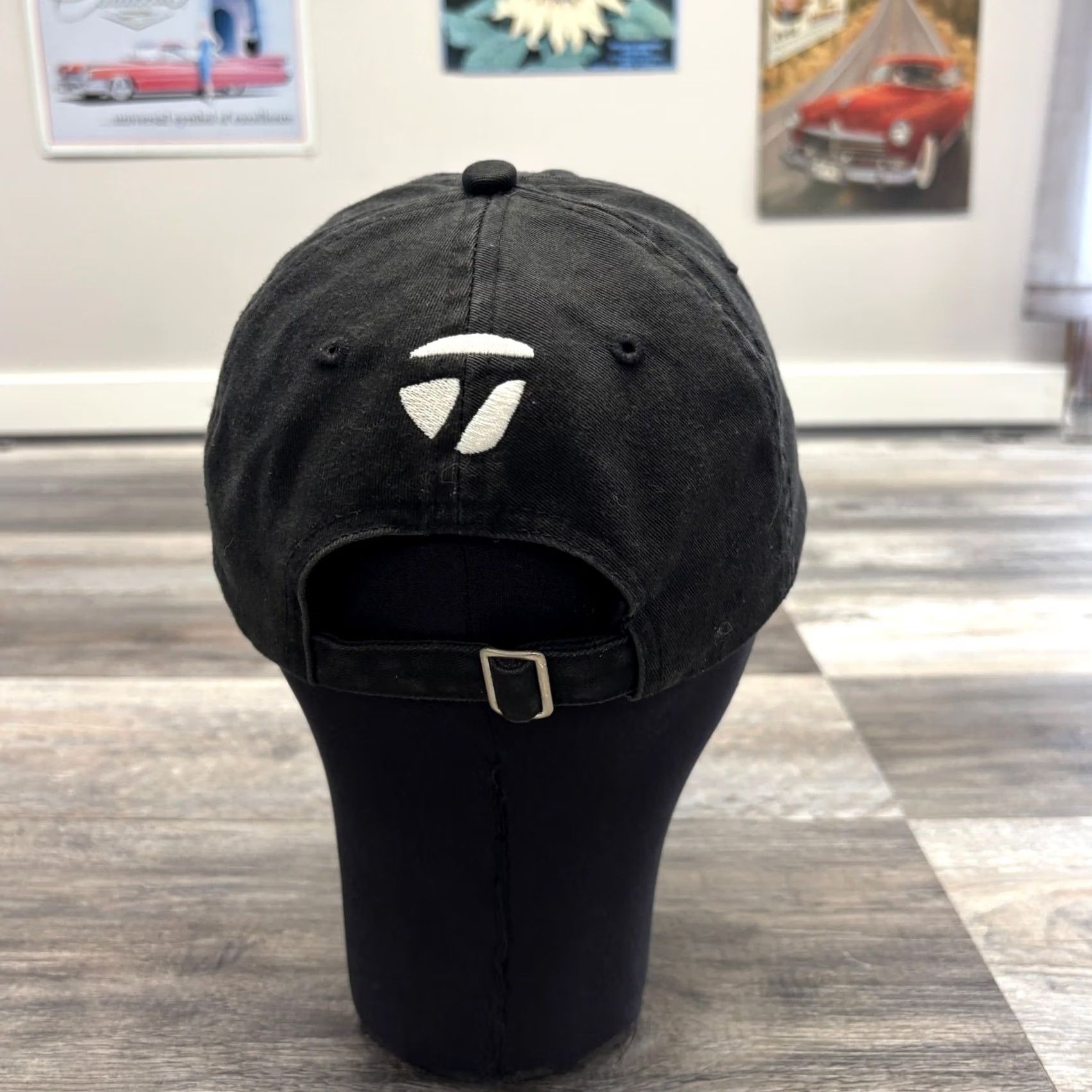 TaylorMade Taylormade R5 Hundred Series Black White One Size Adjustable Strapback Golf Hat Men One Size Black Golf Hat Size ONE SIZE - 4 Thumbnail