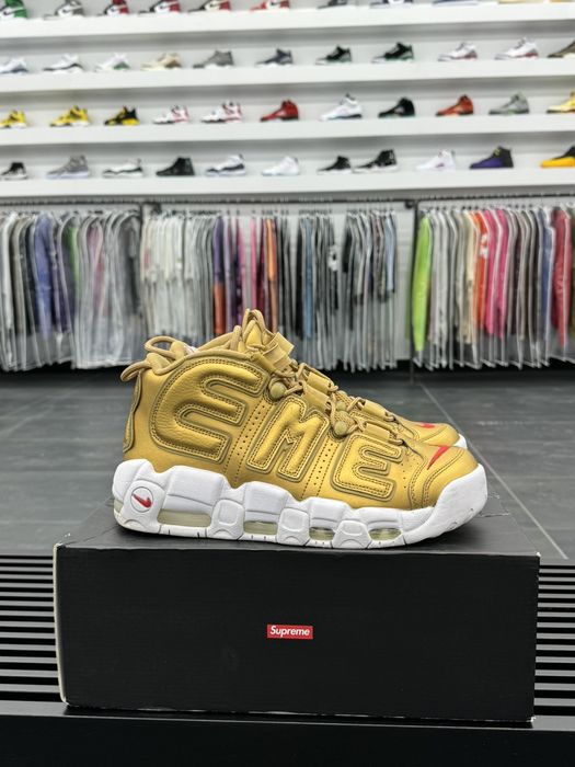 Supreme x nike air more uptempo gold deals