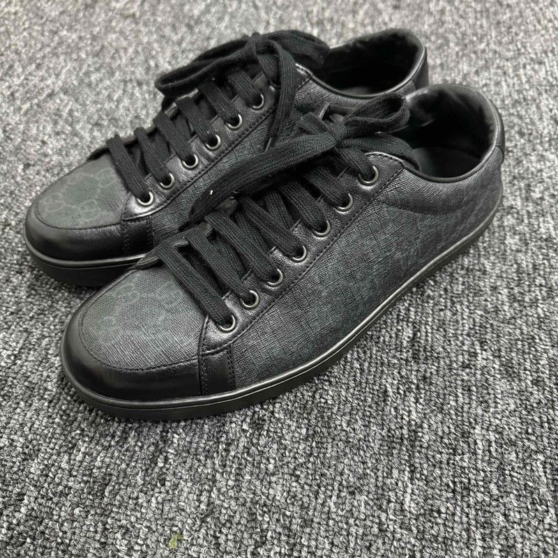 Gucci Gucci Brooklyn Low-Top Fashion Sneakers for Men - Size US 7.5 / EU 40-41 - 1 Thumbnail