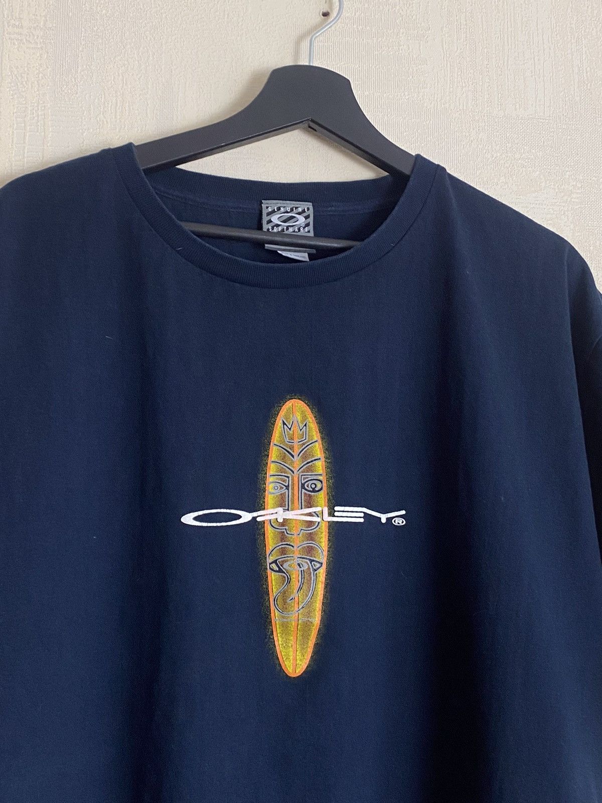 Vintage OAKLEY 00s Software Vintage Center Logo “SURF” T-Shirt