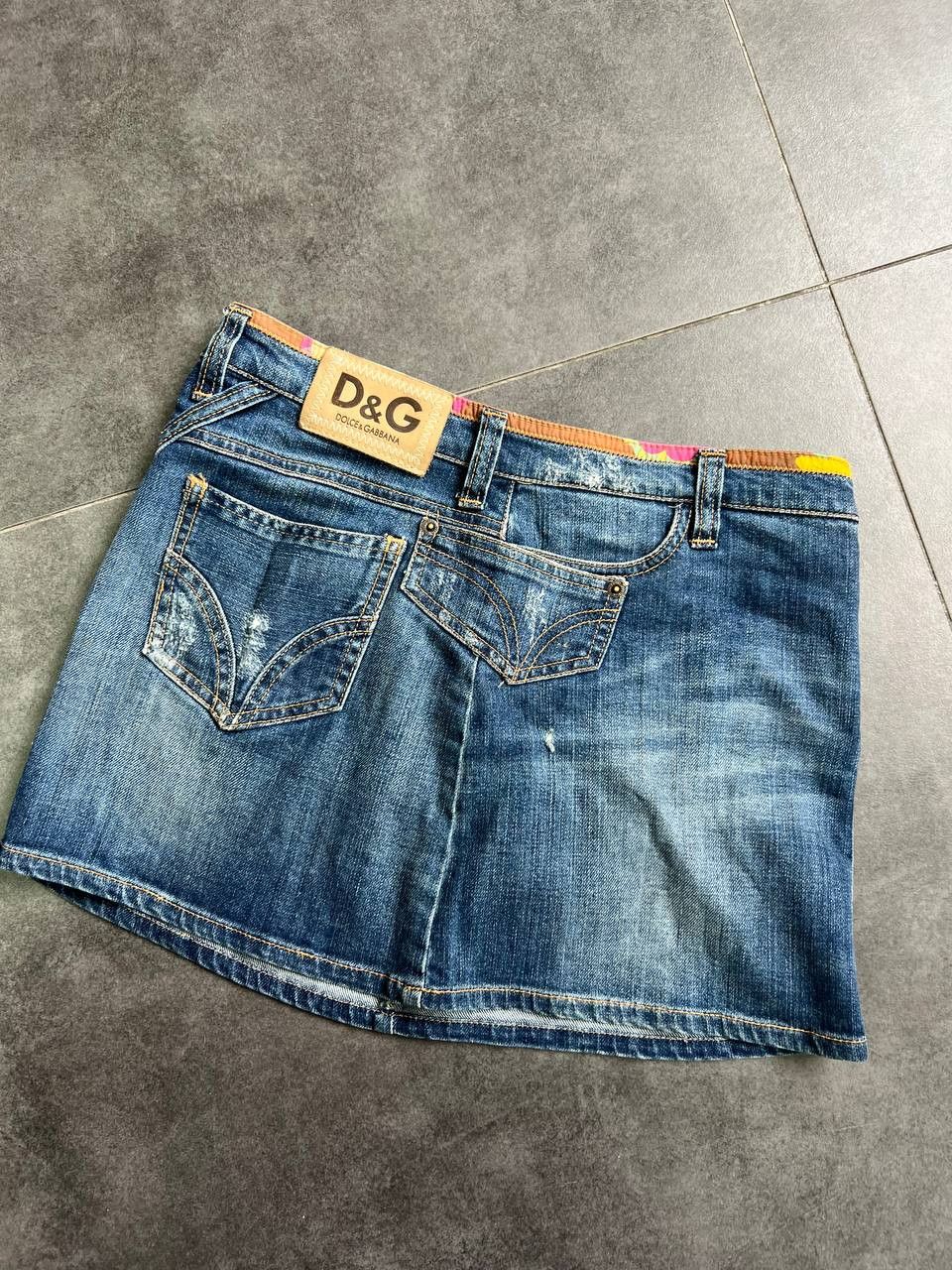Dolce & Gabbana Rare Dolce Gabbana denim multipocket Y2K mini skirt Size 27" / US 4 / IT 40 - 2 Thumbnail