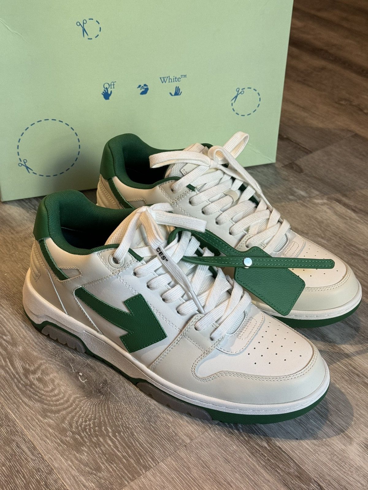 Off-White Out Of Office Size US 9 / EU 42 - 1 Thumbnail