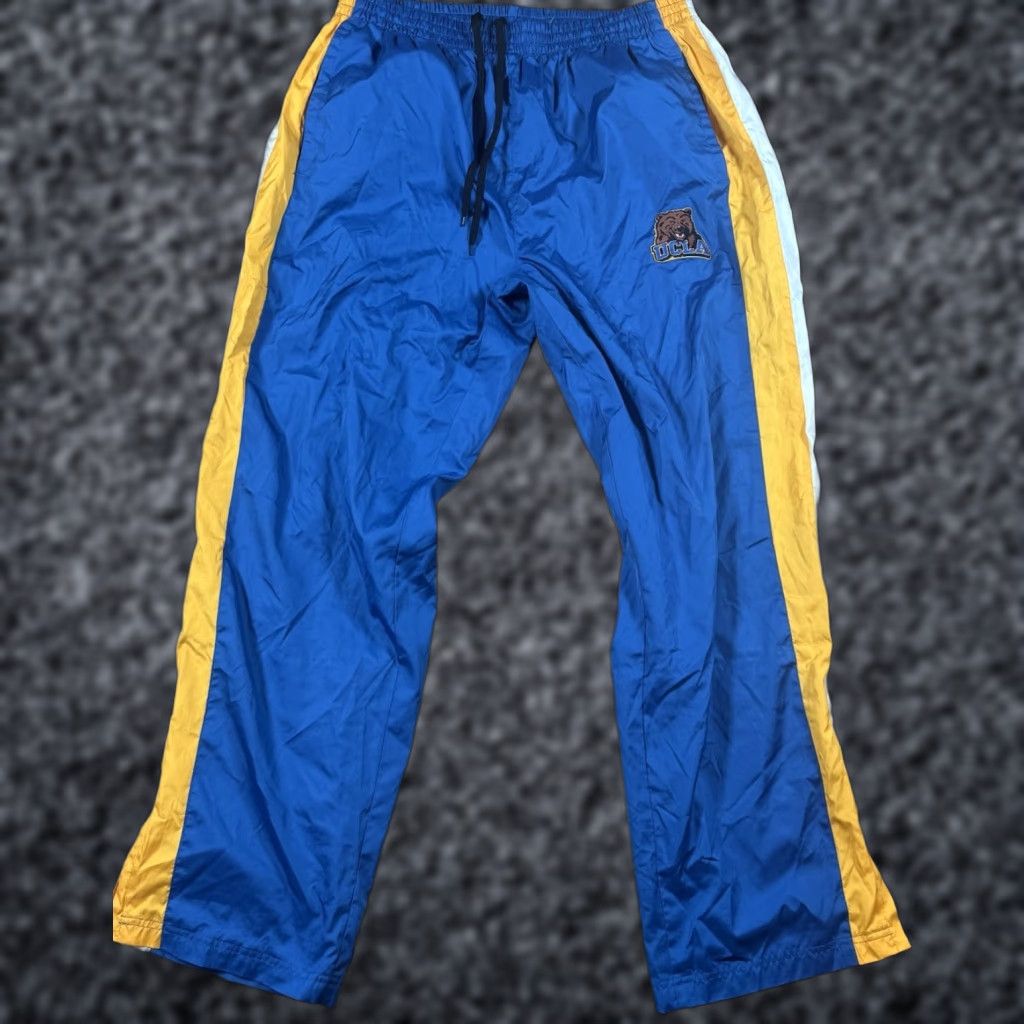 Vintage VINTAGE UCLA Bruins Track Pants Blue M Bear Logo Zip Ankled Shiny Dazzle Pants Men Regular Size M Size US 31 - 1 Thumbnail