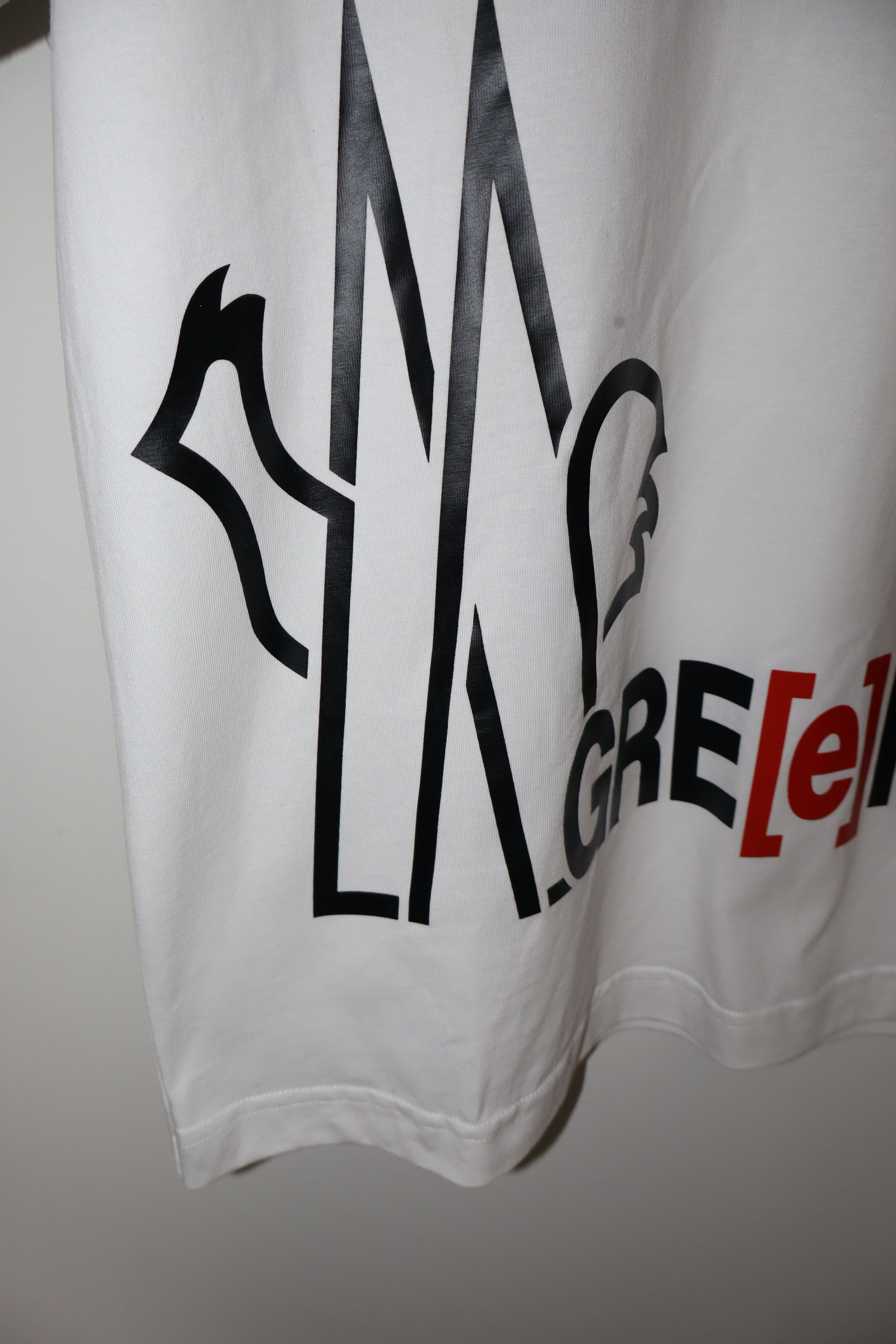 Moncler Logo print t-shirt Size US S / EU 44-46 / 1 - 6 Thumbnail