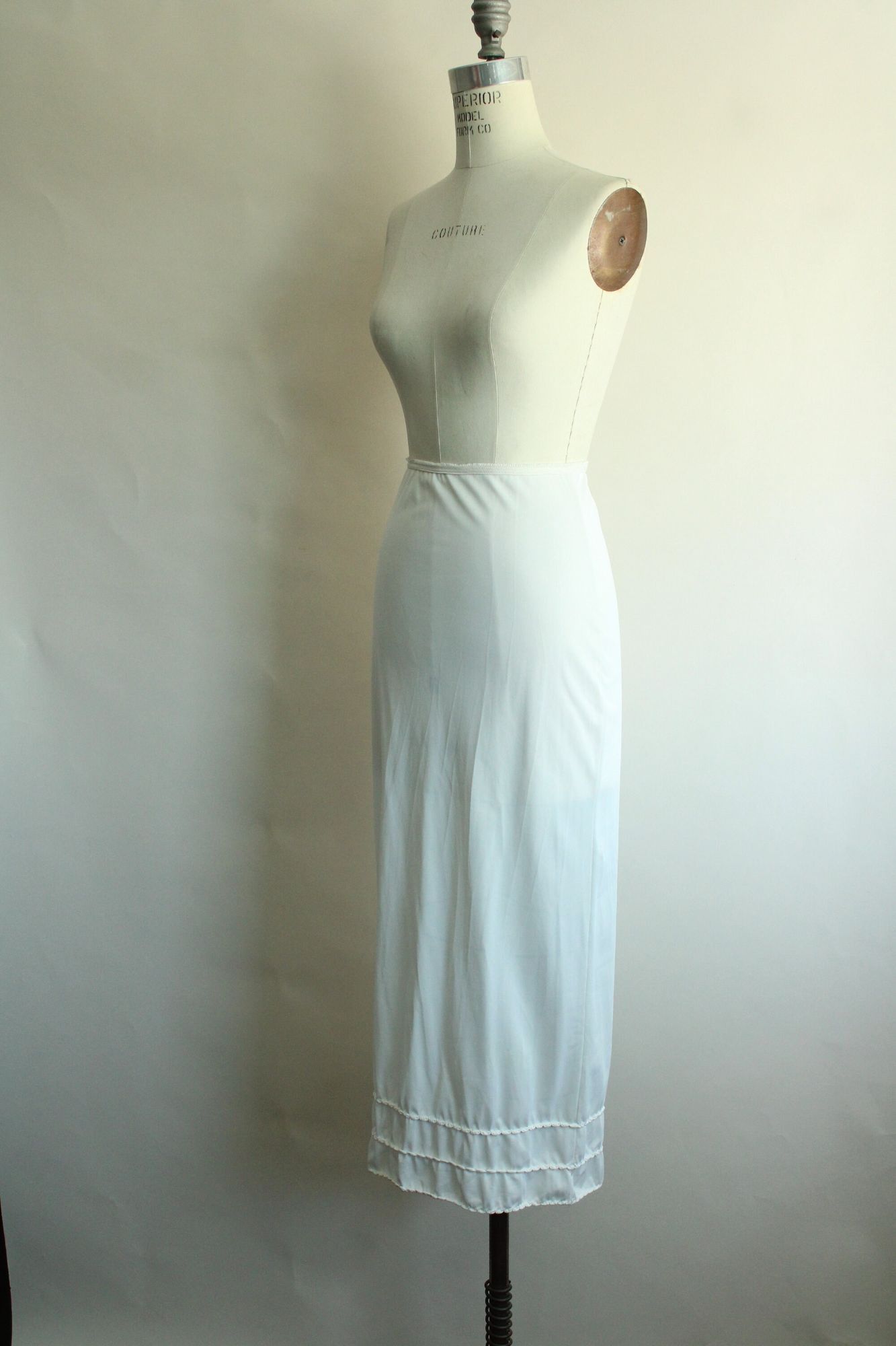 Vintage Vintage 1960s Half Slip, American Maid White Nylon, Size Pet Size ONE SIZE - 9 Thumbnail