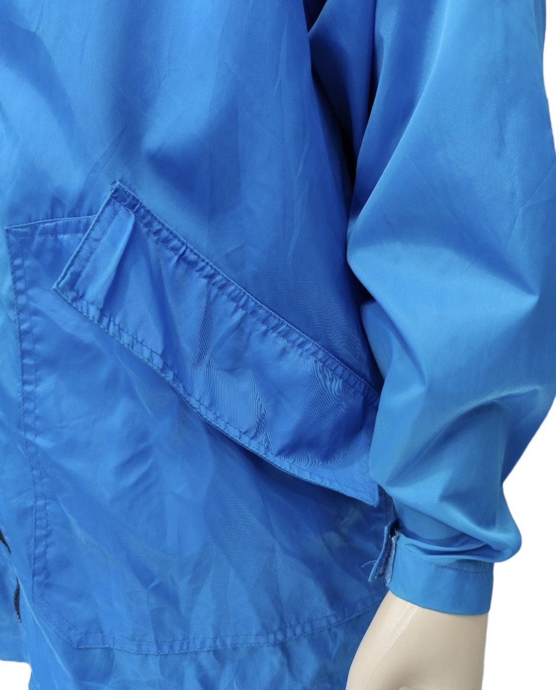 Vintage Vintage 90's BENETTON F1 Windbreaker Jacket Size US L / EU 52-54 / 3 - 4 Thumbnail