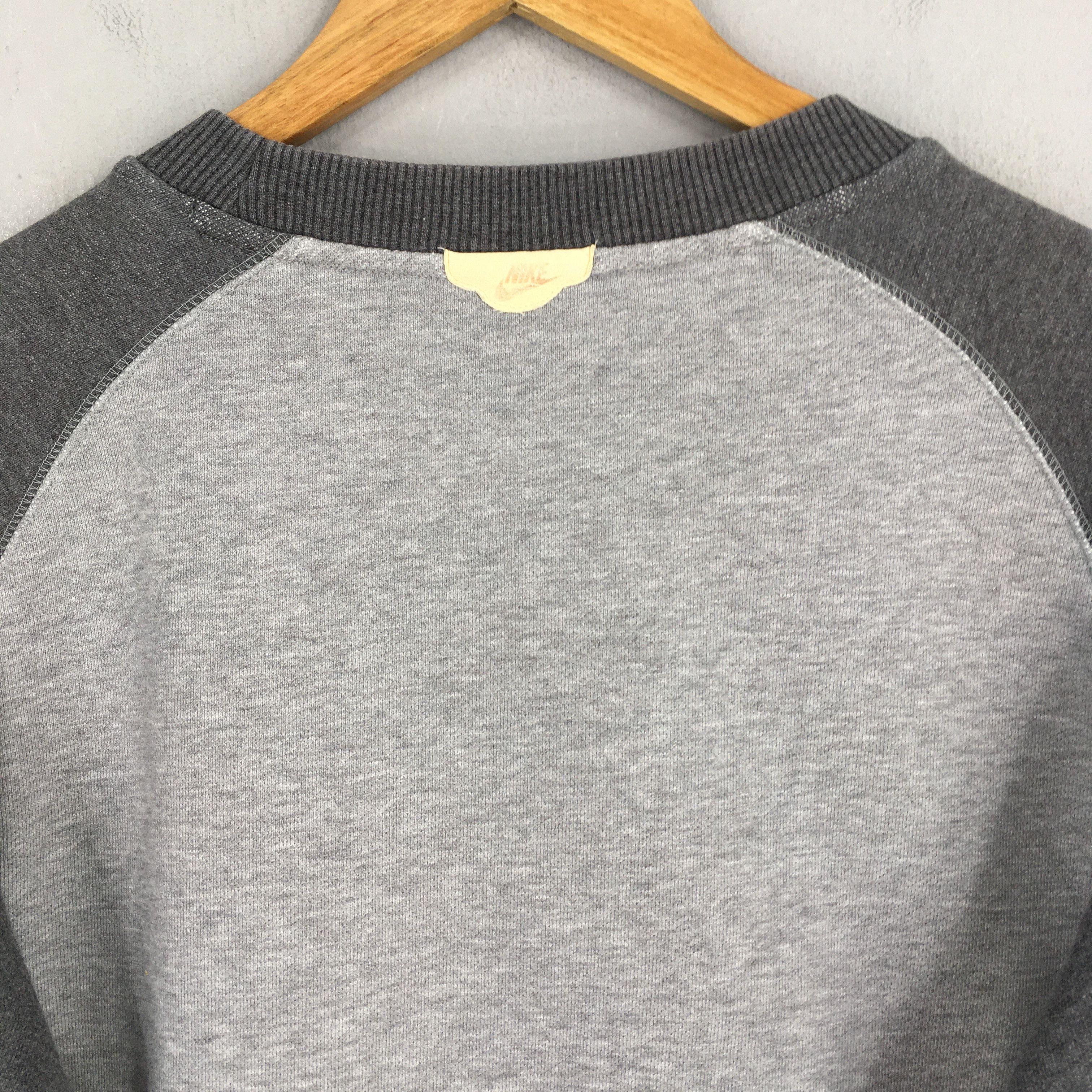 Nike × Sports Specialties Vintage Nike Swoosh Gray Sweatshirt Medium Size US M / EU 48-50 / 2 - 9 Thumbnail