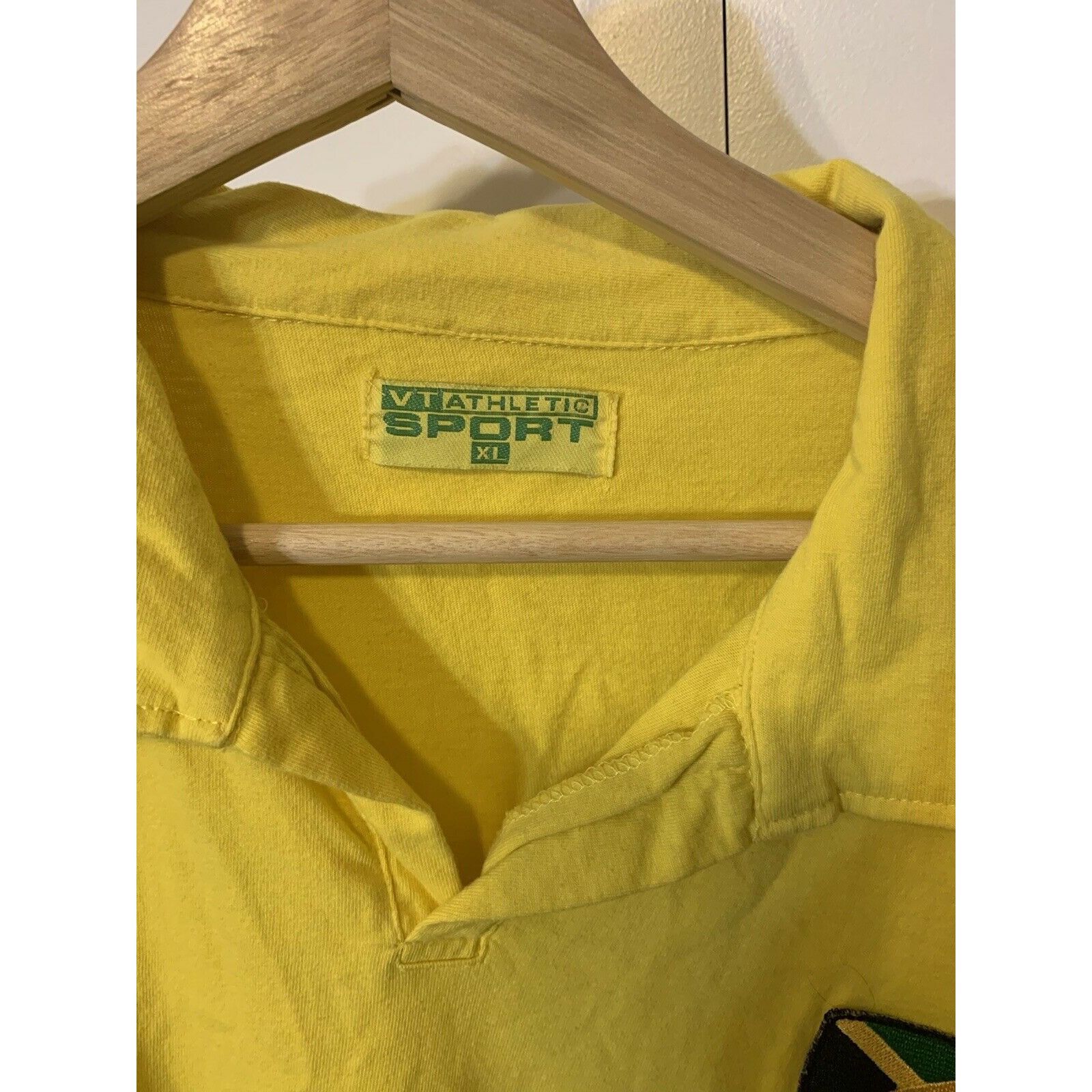 Other VT Athletic Sport Men’s Sz XL Soccer/Rugby Yellow Spell Out Size US XL / EU 56 / 4 - 2 Thumbnail