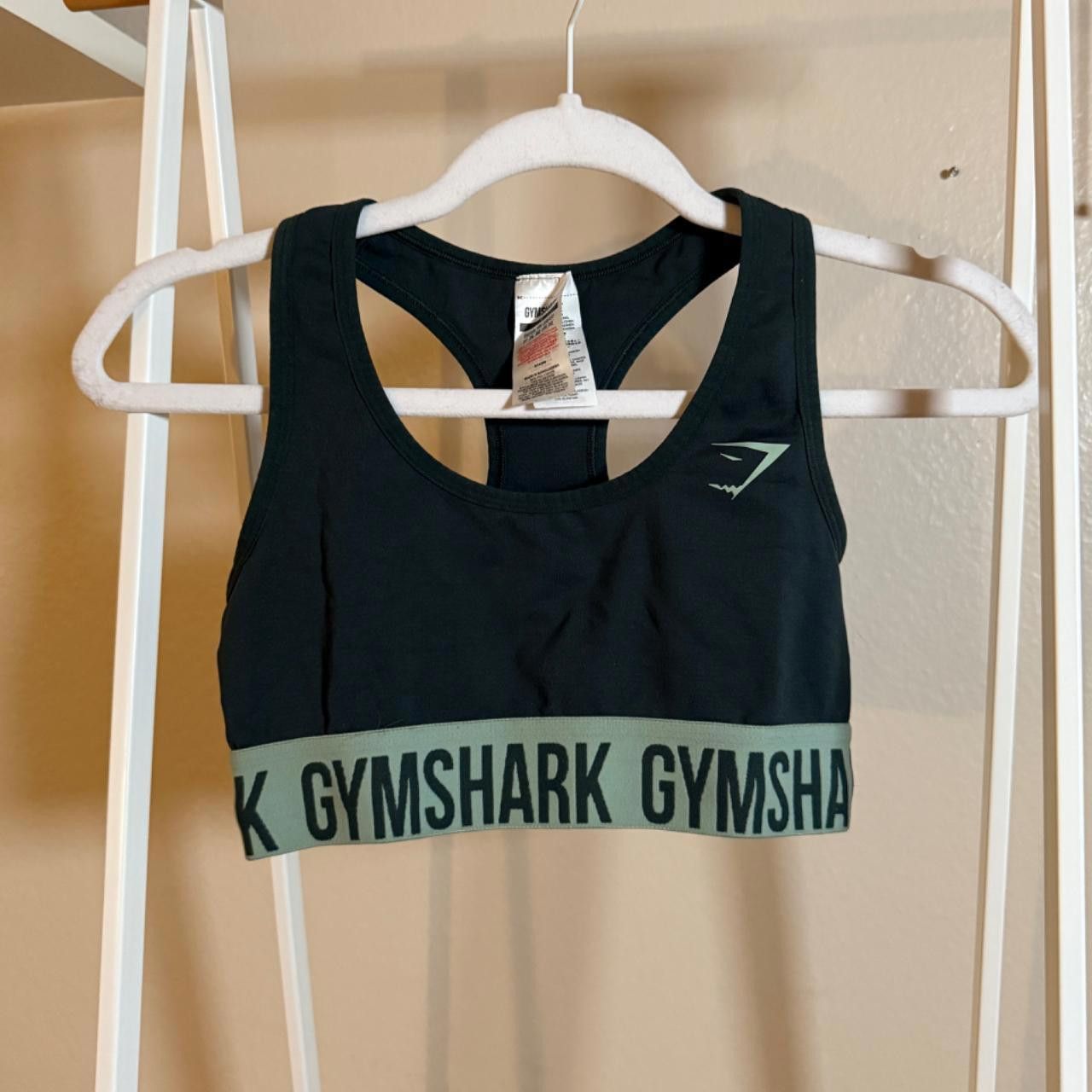 Gymshark GYMSHARK matching green sports bra and legging shorts Size ONE SIZE - 1 Thumbnail
