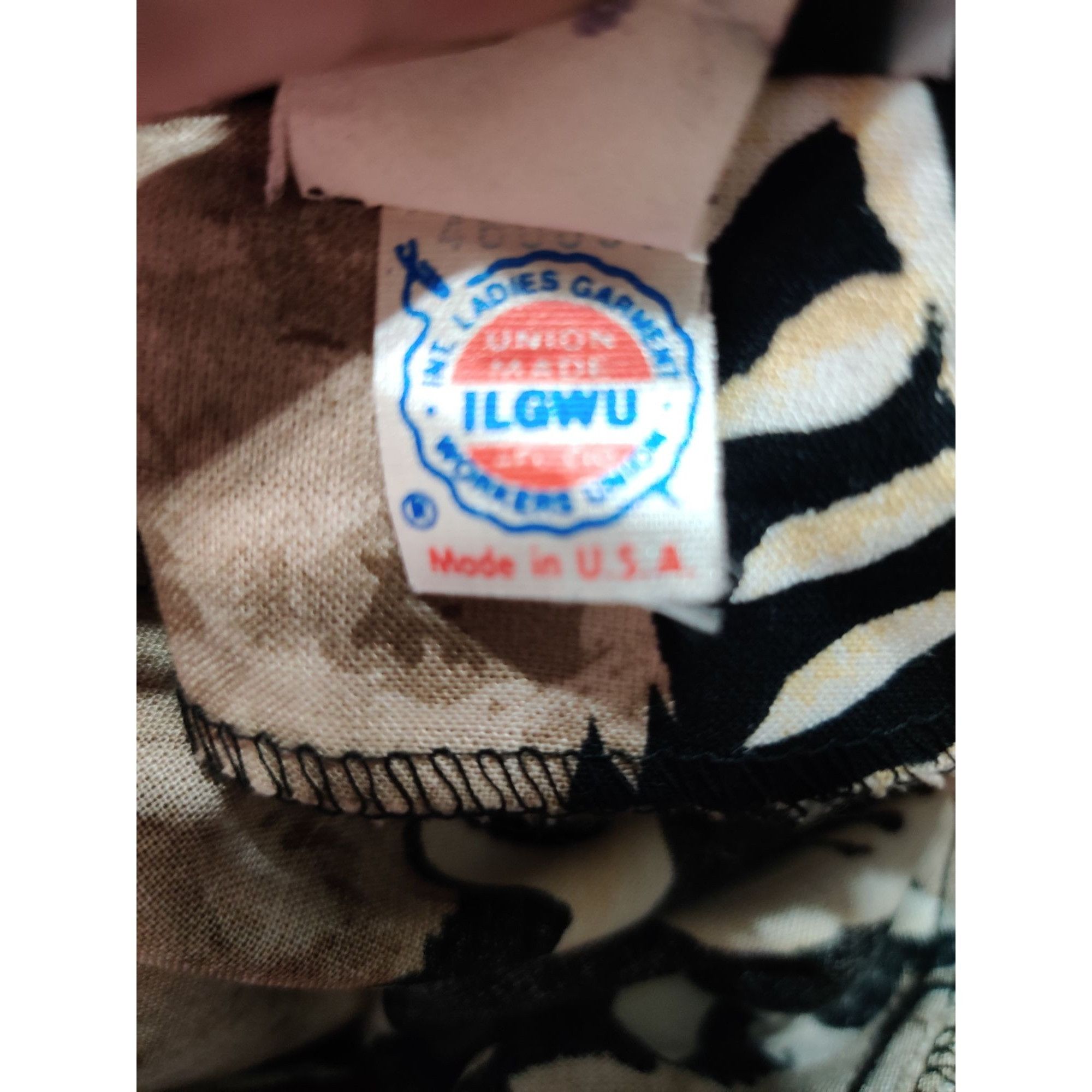 Vintage Vintage Scarlett USA XL ILGWU Abstract Tribal Print Draped J Size XL / US 12-14 / IT 48-50 - 9 Thumbnail