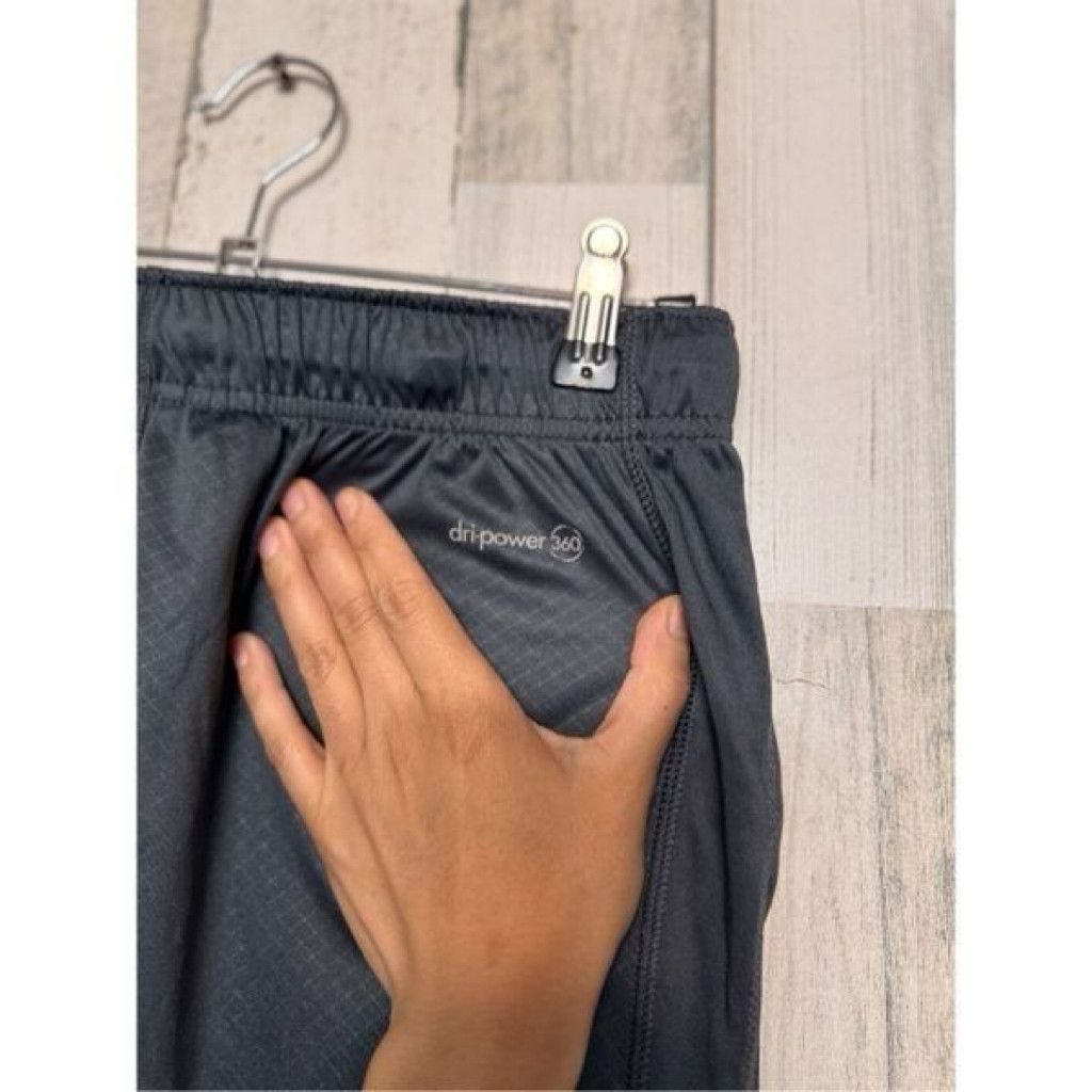 Russell Athletic Russel men shorts size s Size US 26 / EU 42 - 4 Thumbnail