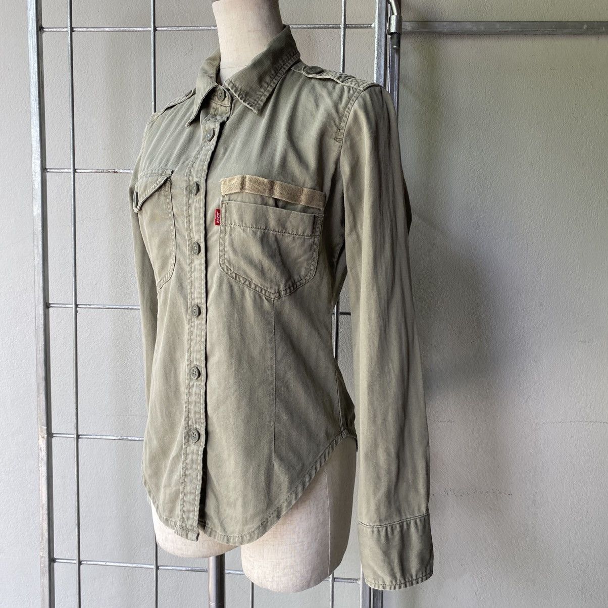 Levi's Levi's Vintage Military Style Button-Up Shirt Size S / US 4 / IT 40 - 18 Thumbnail