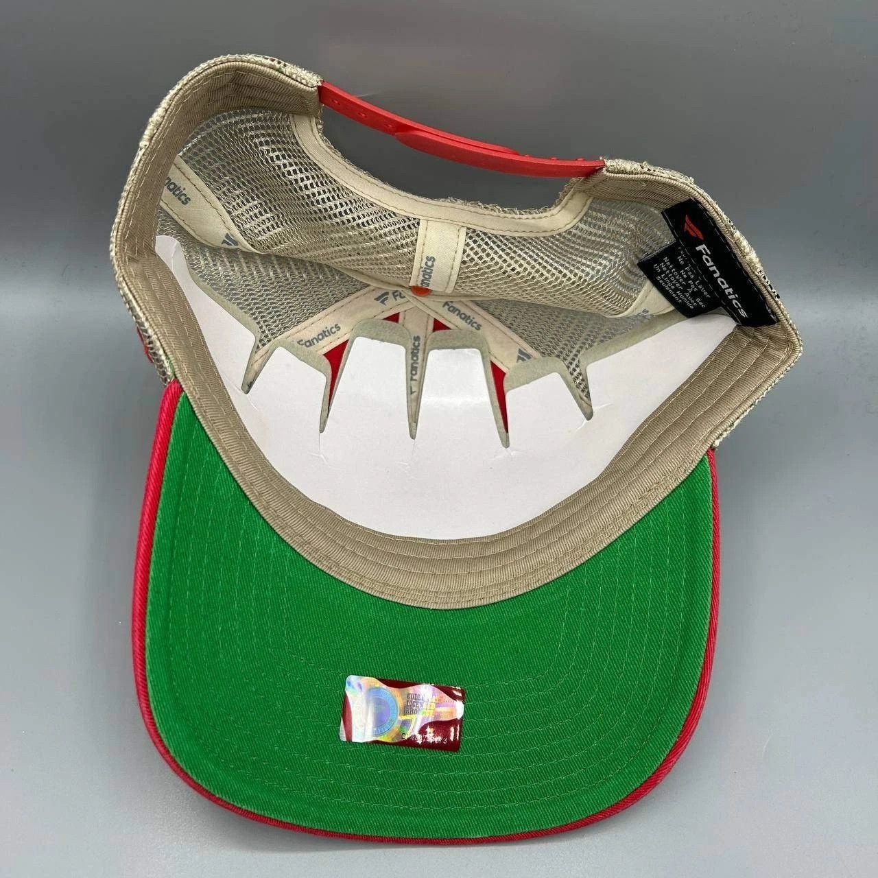 Other Wisconsin Badgers Trucker Hat Embroidered Fanatics SnapBack Size ONE SIZE - 2 Thumbnail