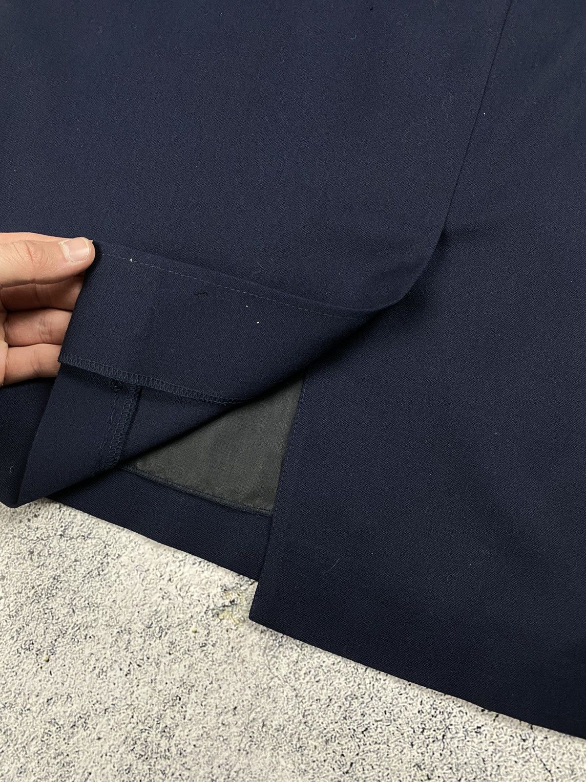 Givenchy Givenchy Navy Blue Minimal Midi Skirt Elegant Designer Piece Size 30" / US 8 / IT 44 - 16 Thumbnail