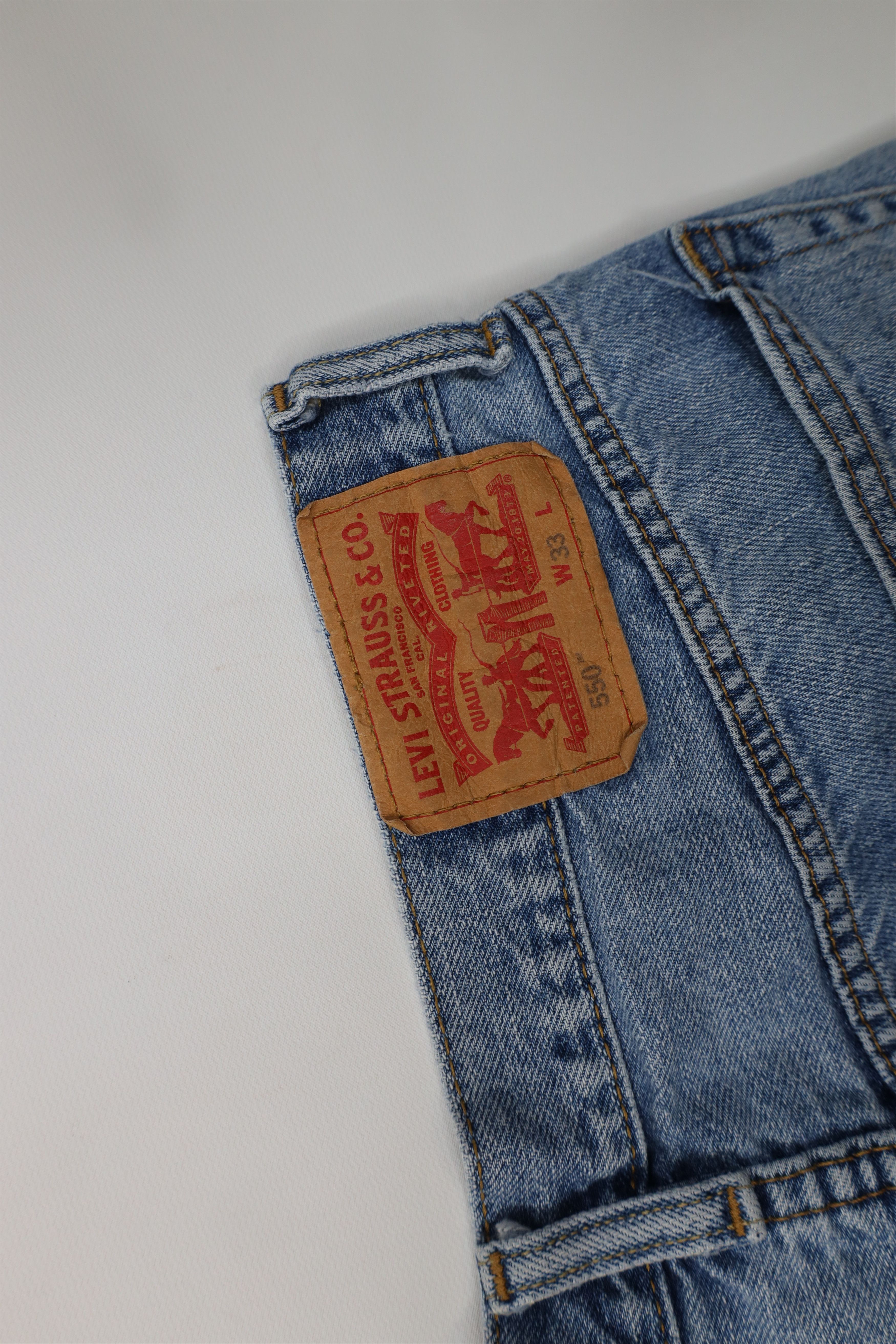 Levi's Vintage Y2K Levis 550 Fit Denim Jean Shorts Jorts Blue Size US 33 - 16 Thumbnail