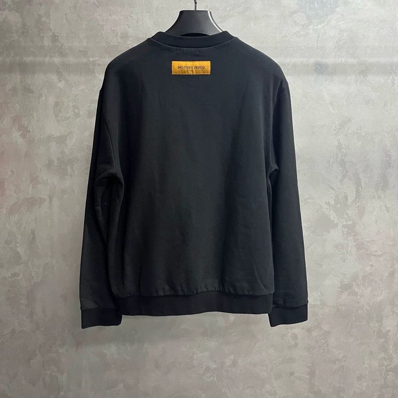 Louis Vuitton Louis Vuitton Black studded printed logo crewneck pullover Size US L / EU 52-54 / 3 - 5 Thumbnail